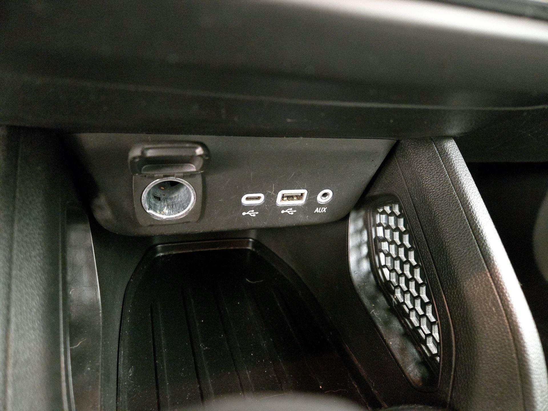 Thumbnail: 2021 Chevrolet TrailBlazer - 18