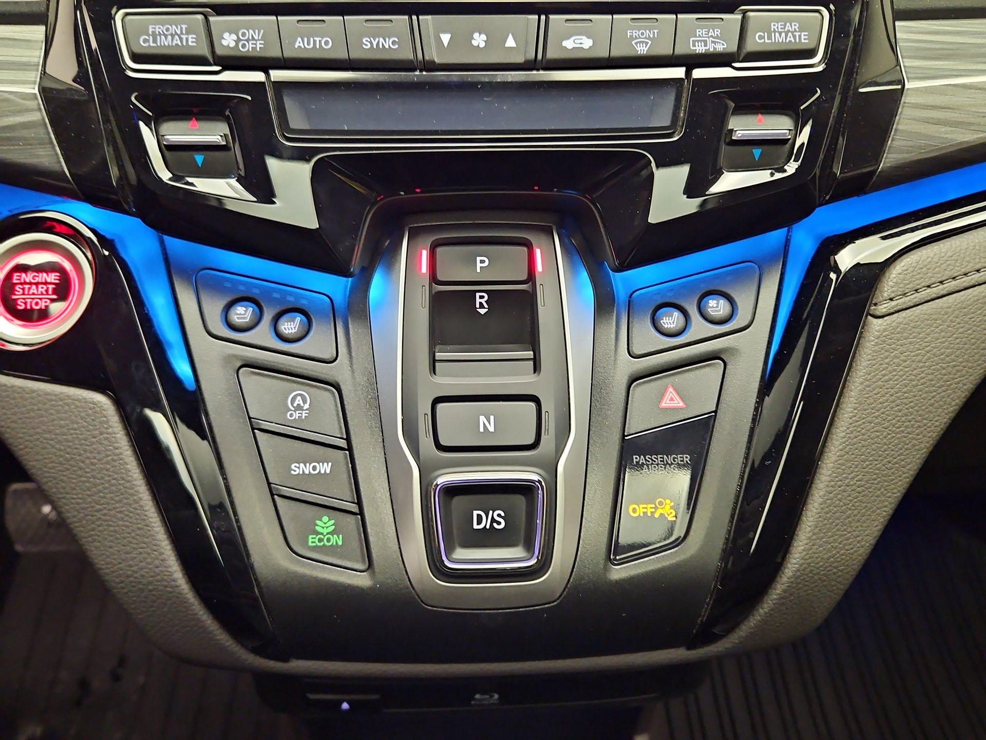 Thumbnail: 2021 Honda Odyssey - 18