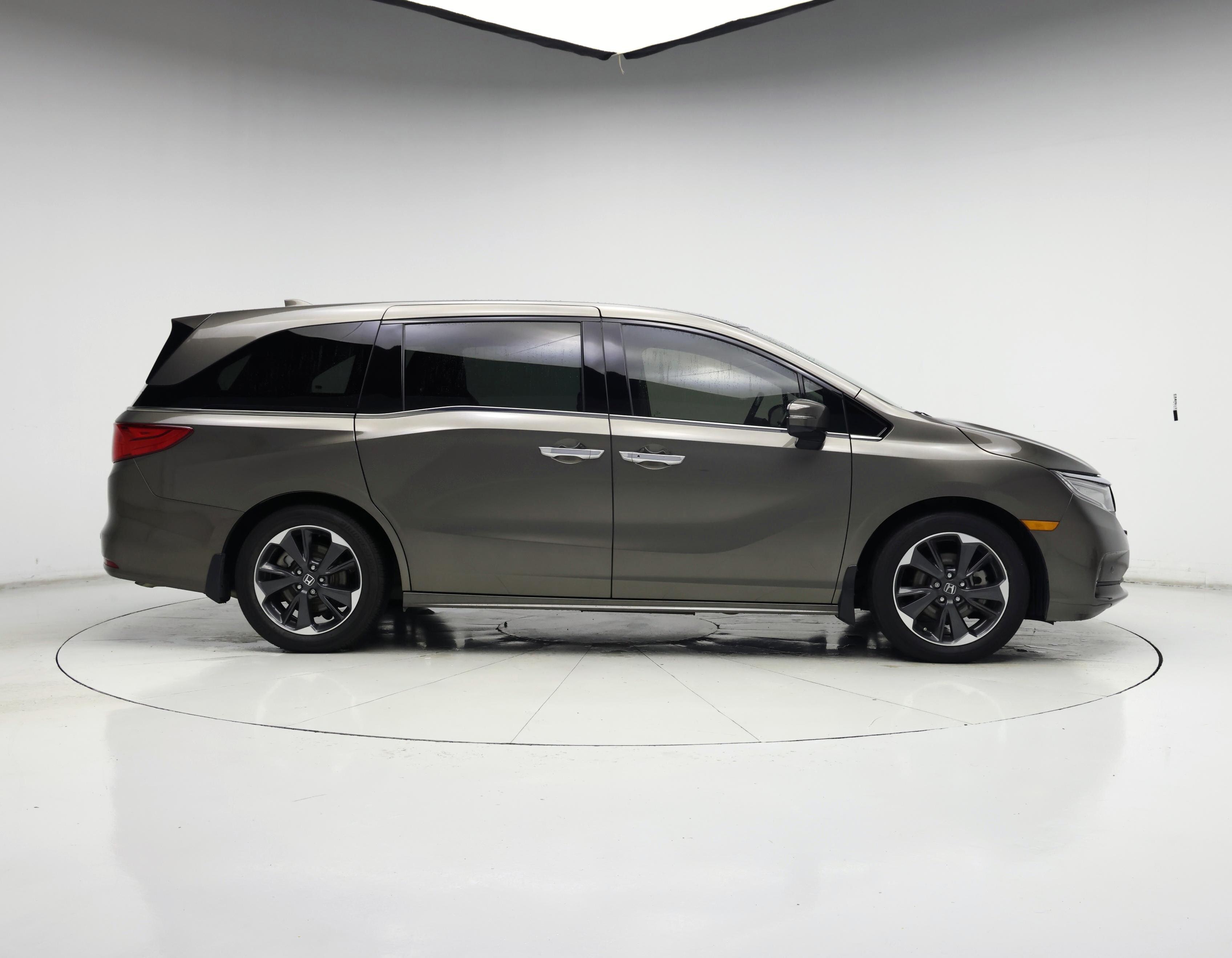 Thumbnail: 2021 Honda Odyssey - 7