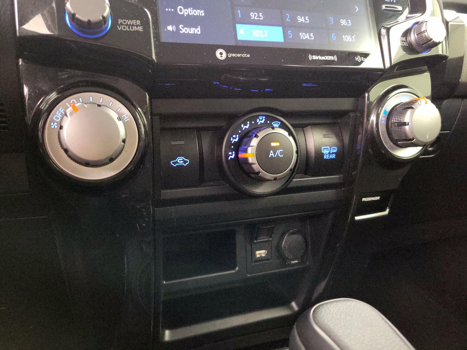 Thumbnail: 2021 Toyota 4Runner - 16