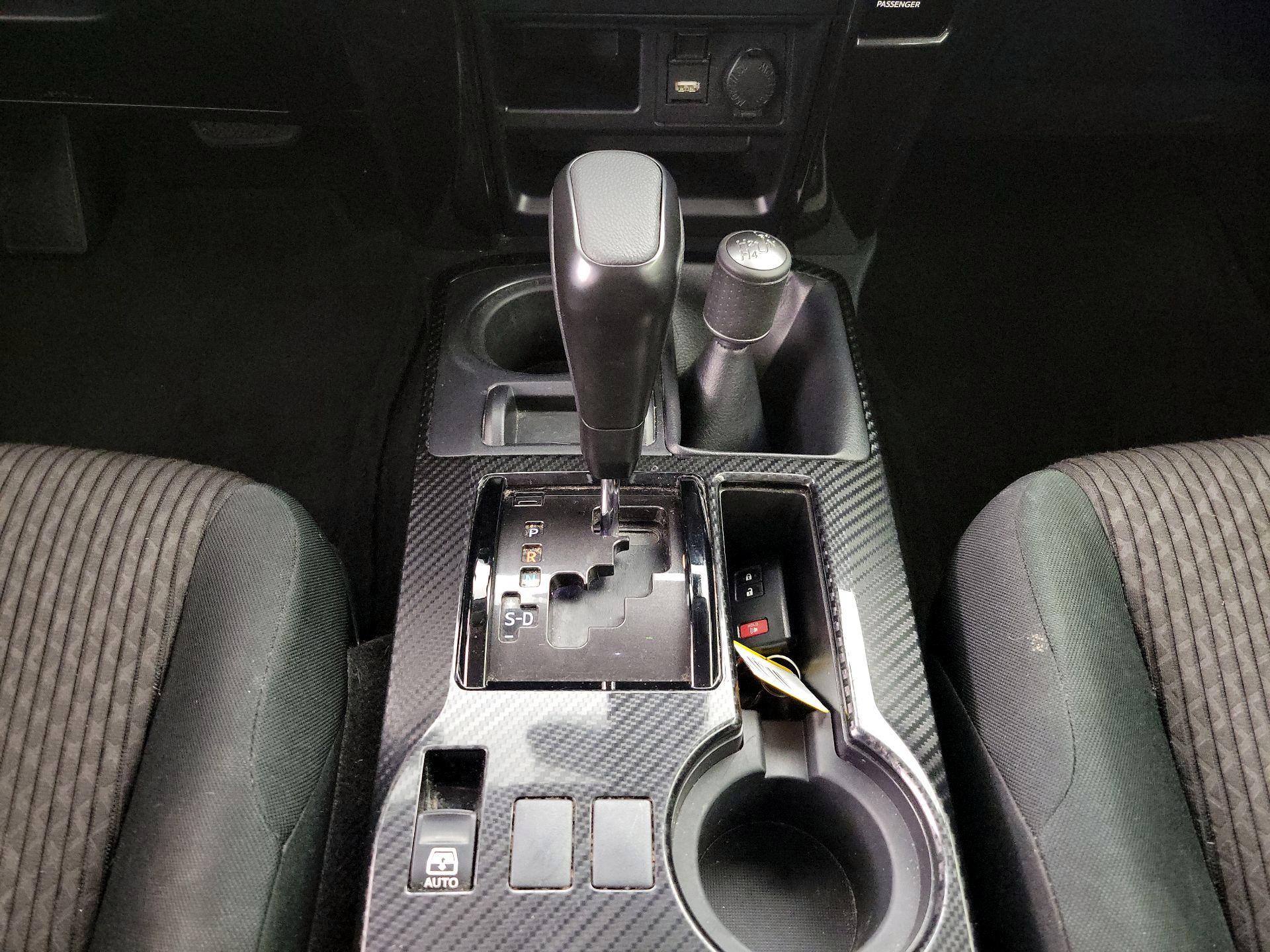 Thumbnail: 2021 Toyota 4Runner - 17