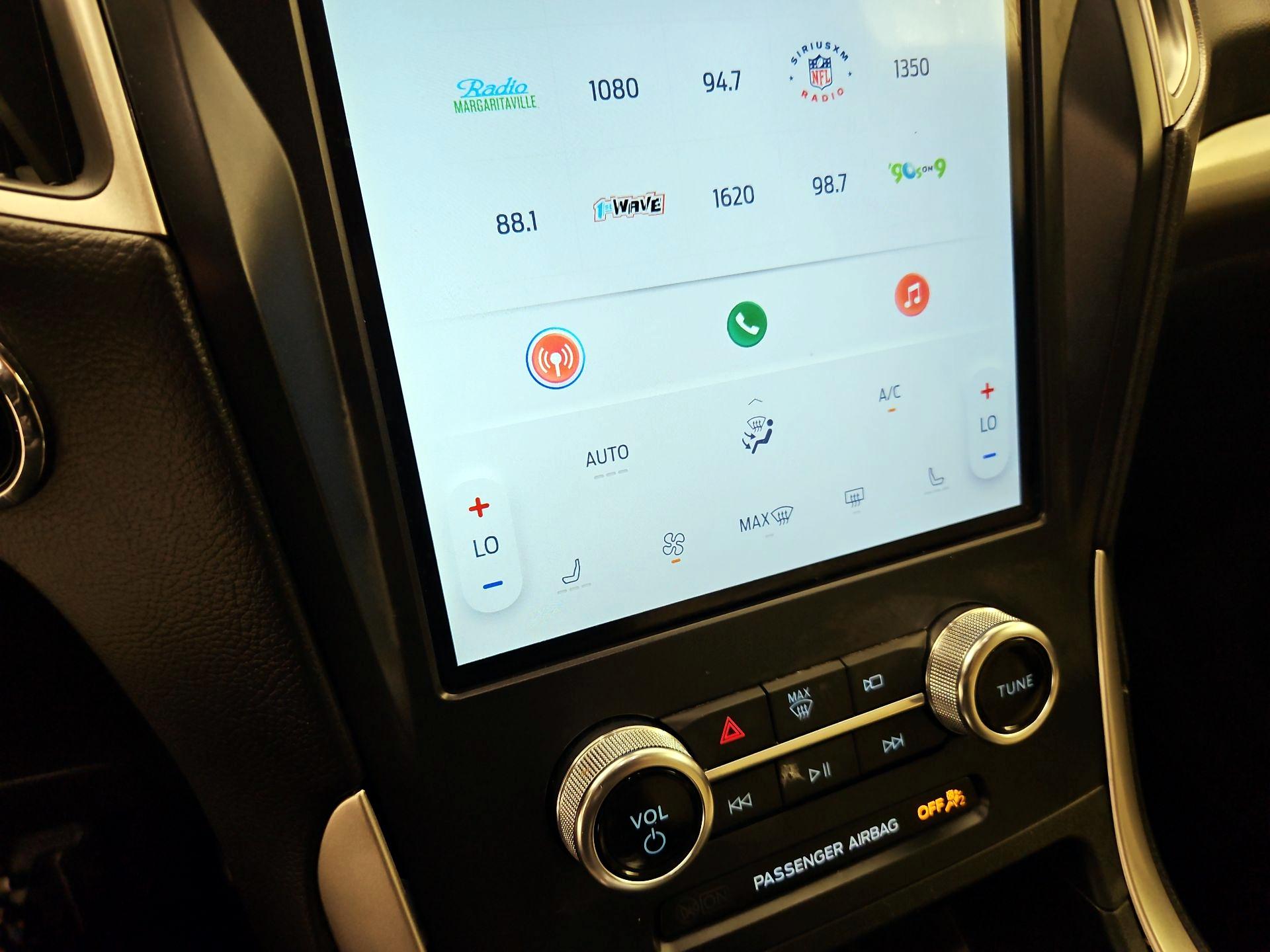 Thumbnail: 2023 Ford Edge - 16