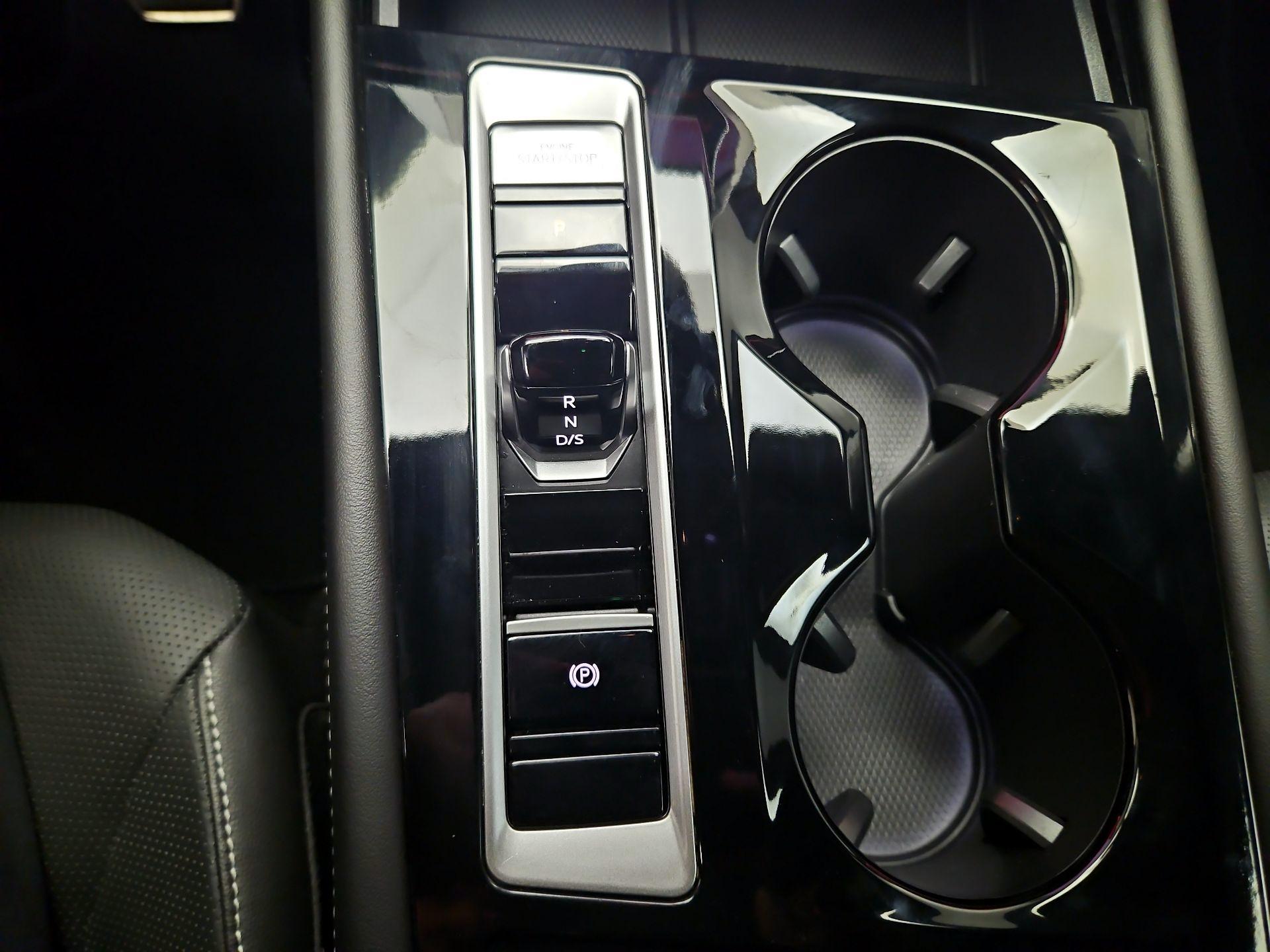 Thumbnail: 2024 Volkswagen Atlas - 18