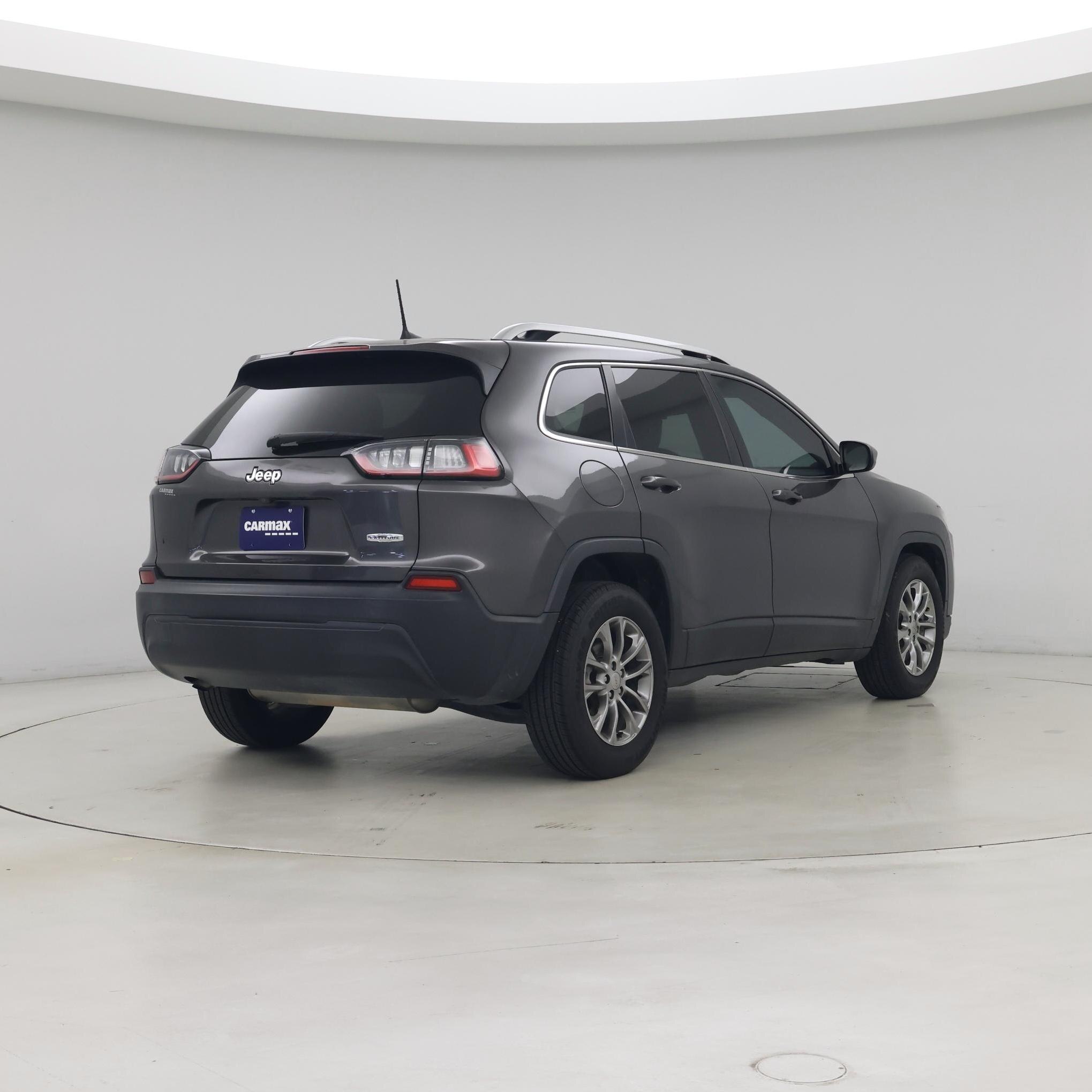 Thumbnail: 2019 Jeep Cherokee - 8