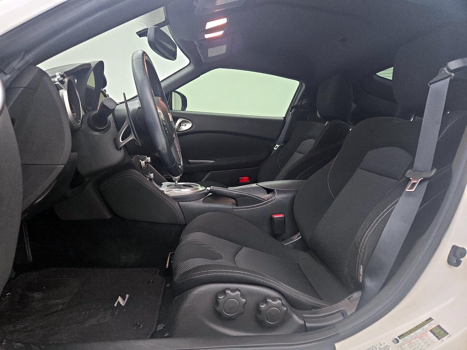 Thumbnail: 2016 Nissan Z - 11