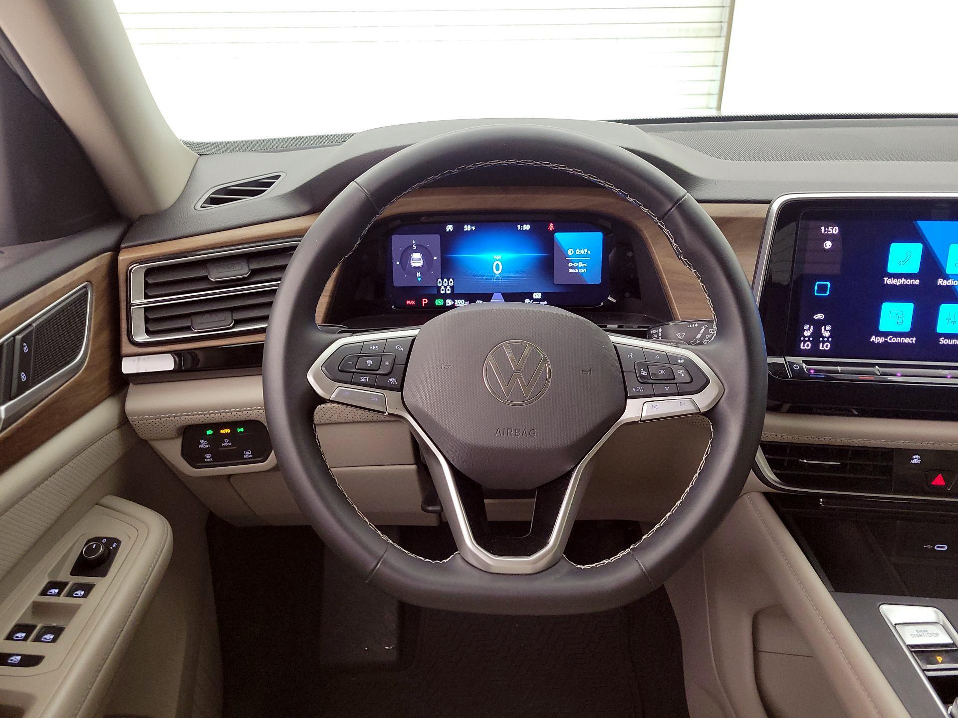 Thumbnail: 2024 Volkswagen Atlas - 10