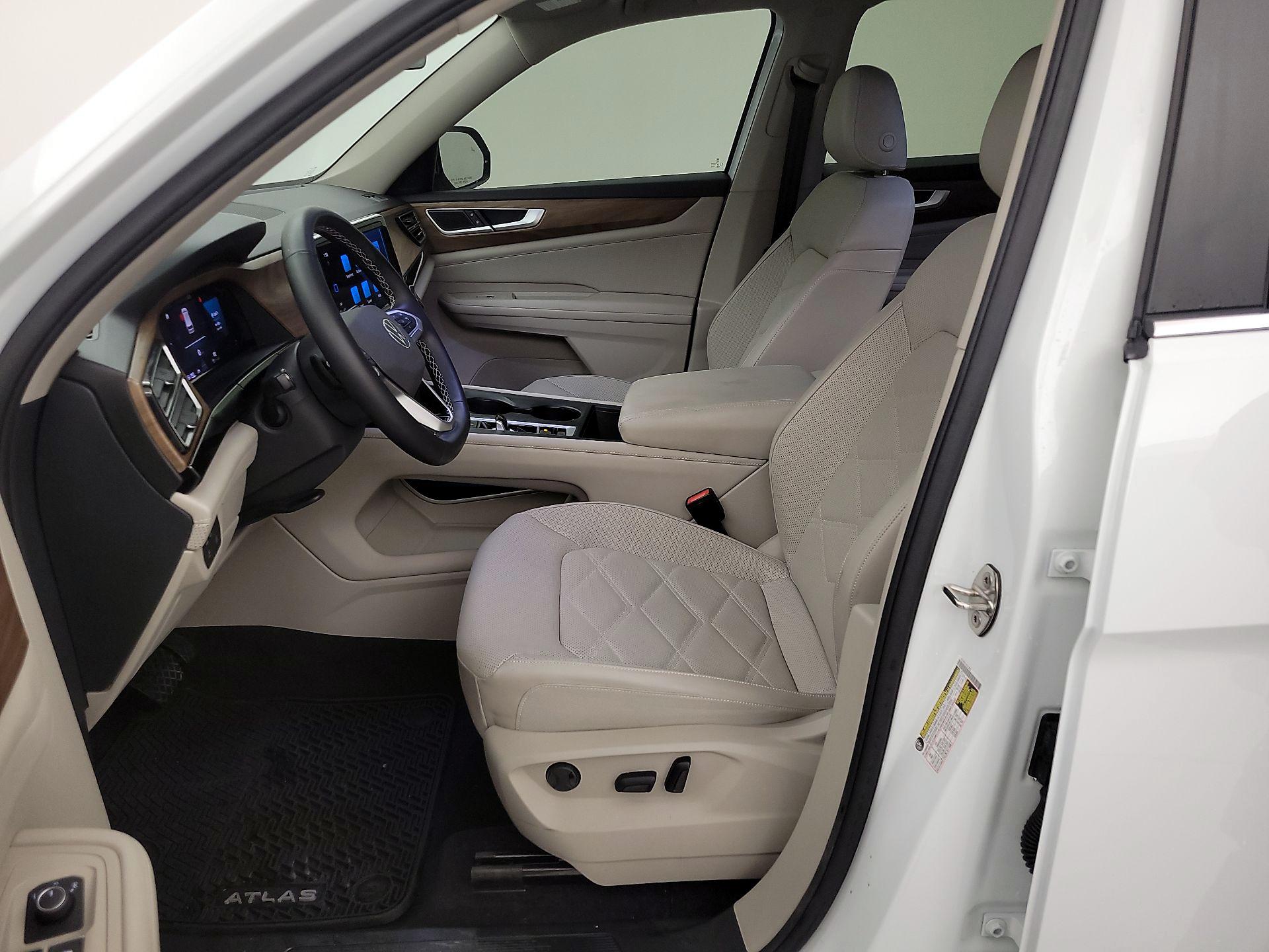 Thumbnail: 2024 Volkswagen Atlas - 11