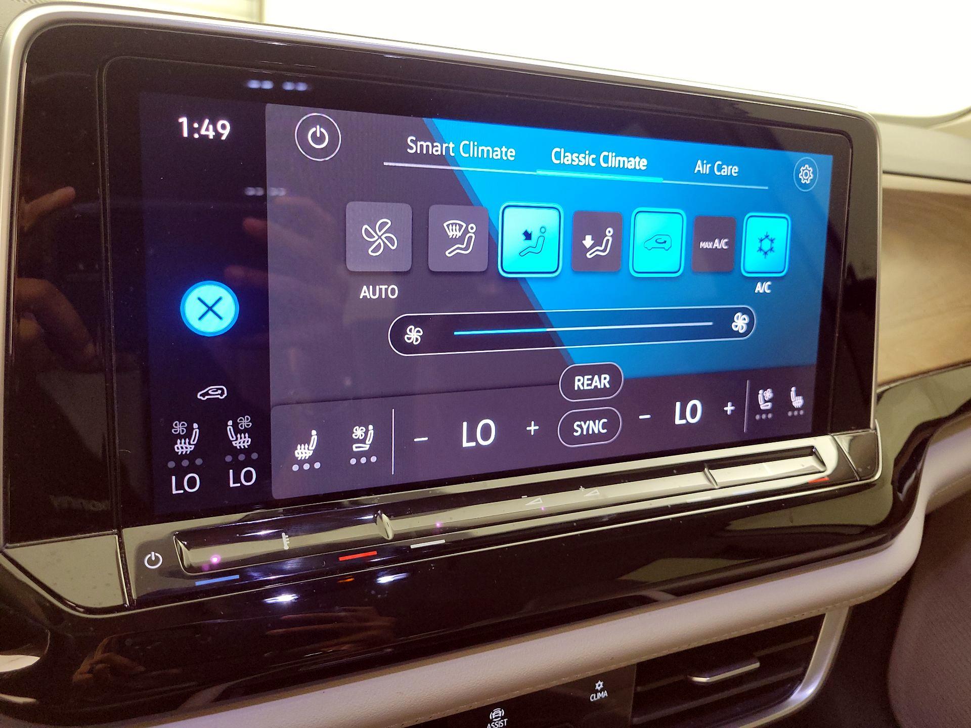 Thumbnail: 2024 Volkswagen Atlas - 16