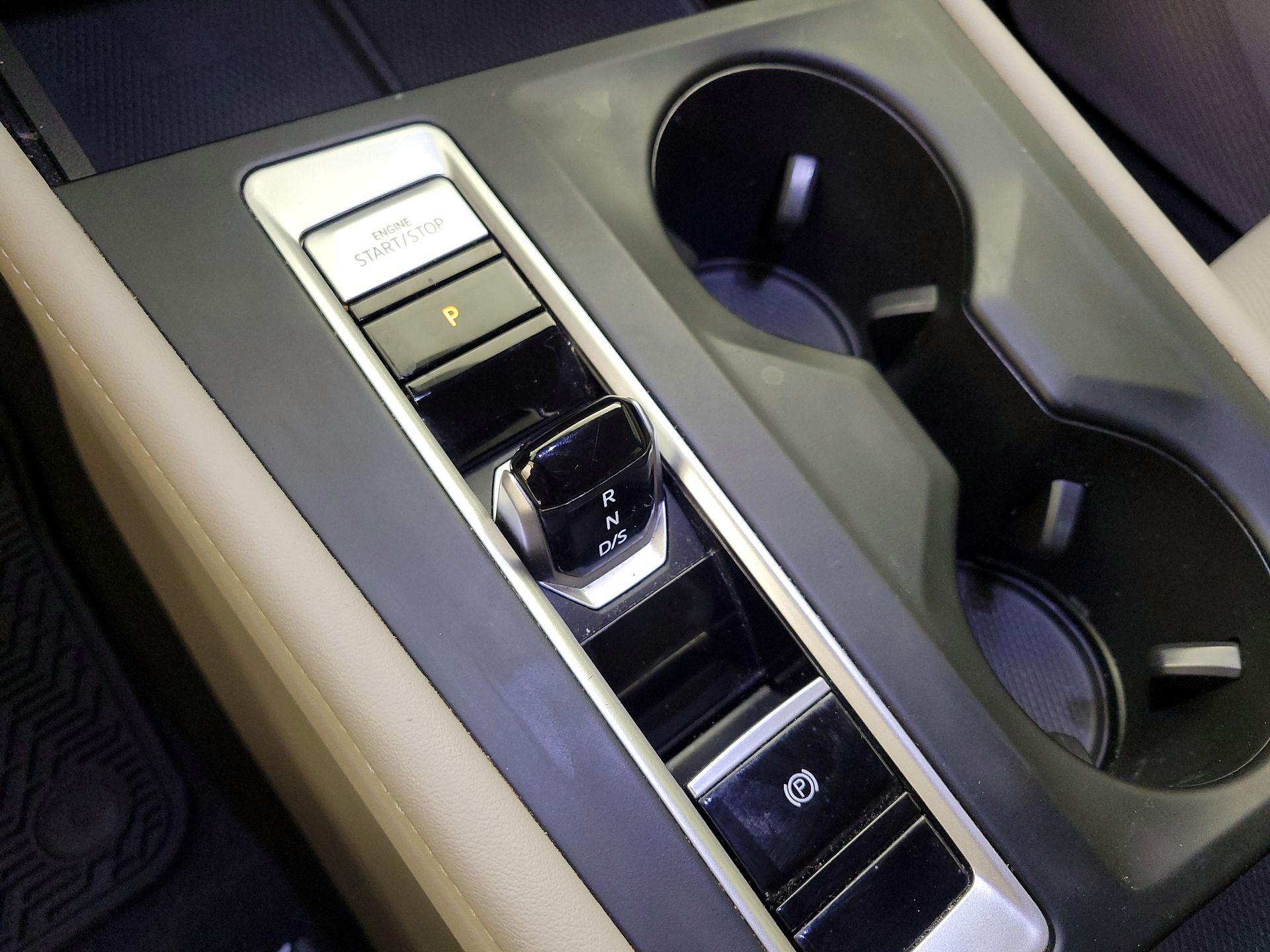 Thumbnail: 2024 Volkswagen Atlas - 17