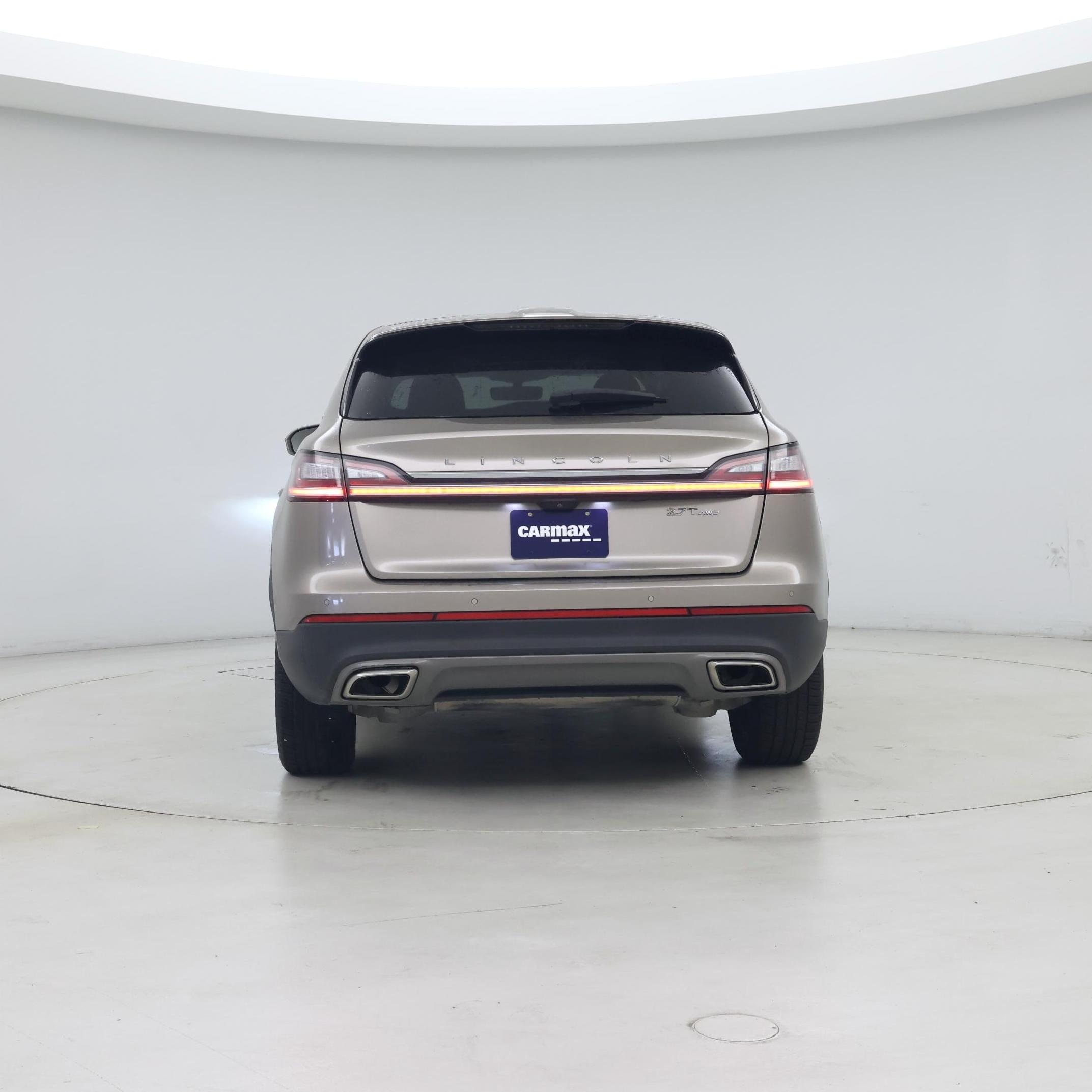 Thumbnail: 2019 Lincoln Nautilus - 6