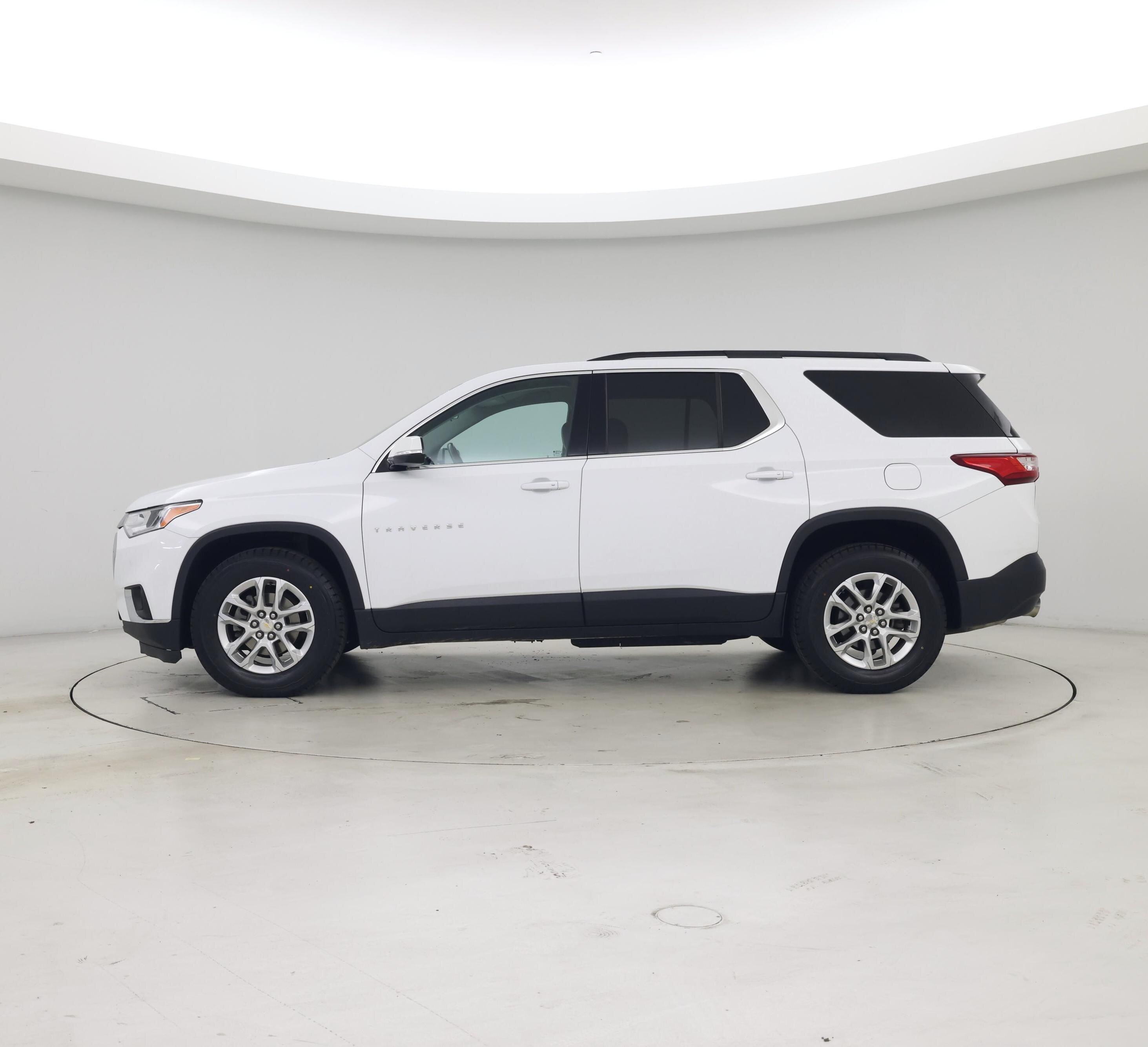 Thumbnail: 2019 Chevrolet Traverse - 3