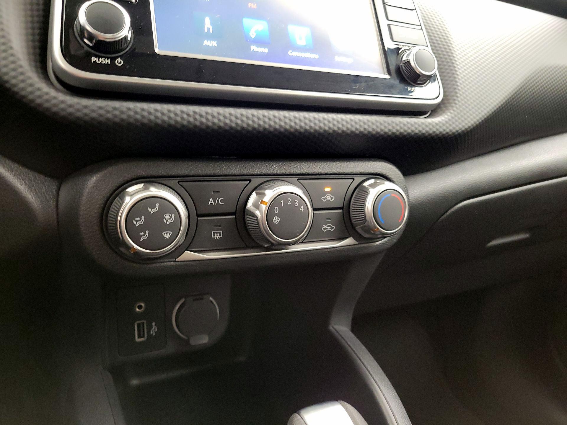 Thumbnail: 2024 Nissan Kicks - 16