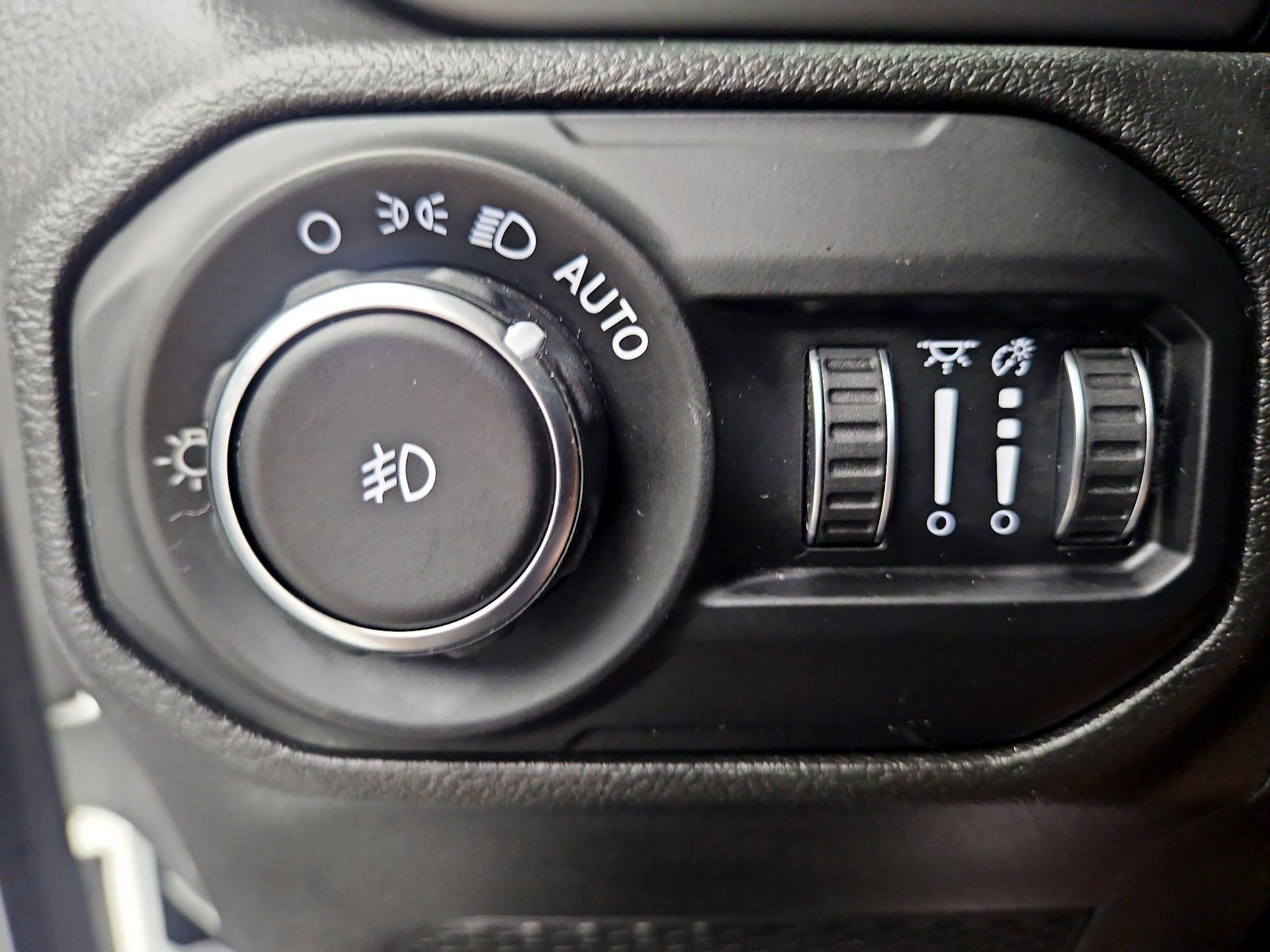 Thumbnail: 2021 Jeep Wrangler - 13