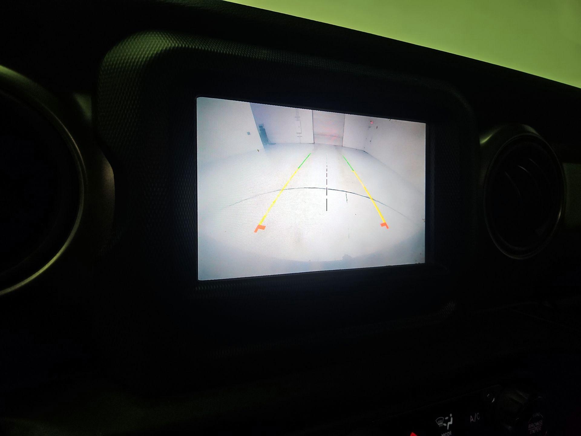 Thumbnail: 2021 Jeep Wrangler - 14