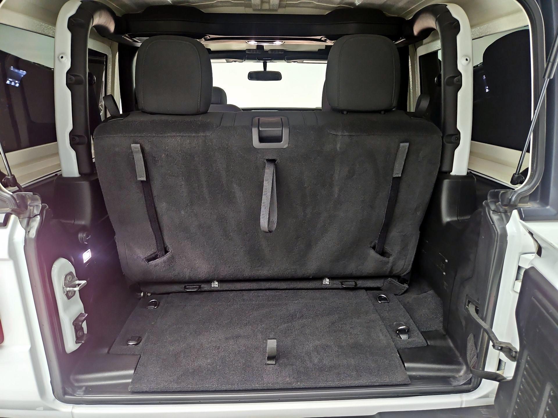 Thumbnail: 2021 Jeep Wrangler - 20