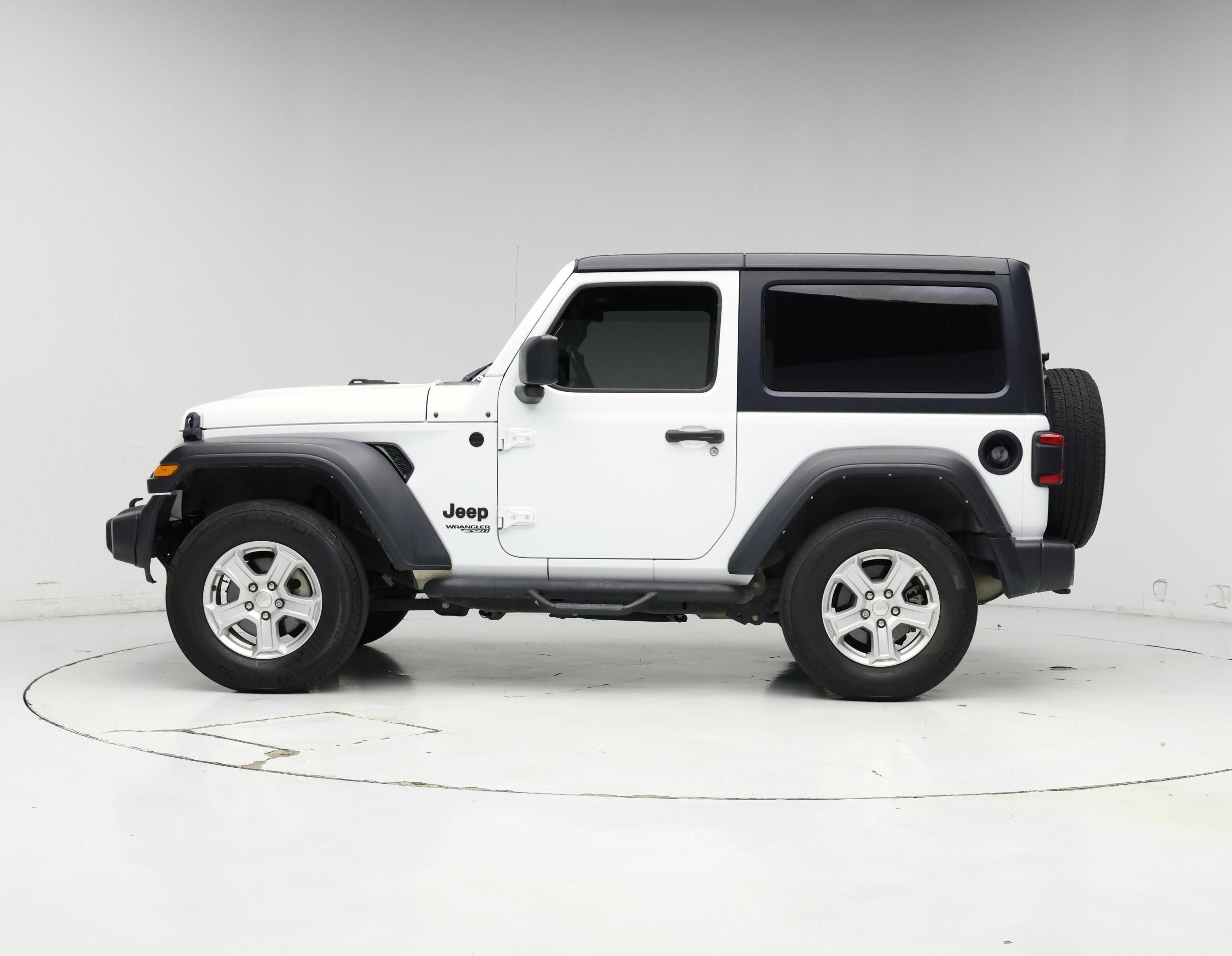 Thumbnail: 2021 Jeep Wrangler - 3