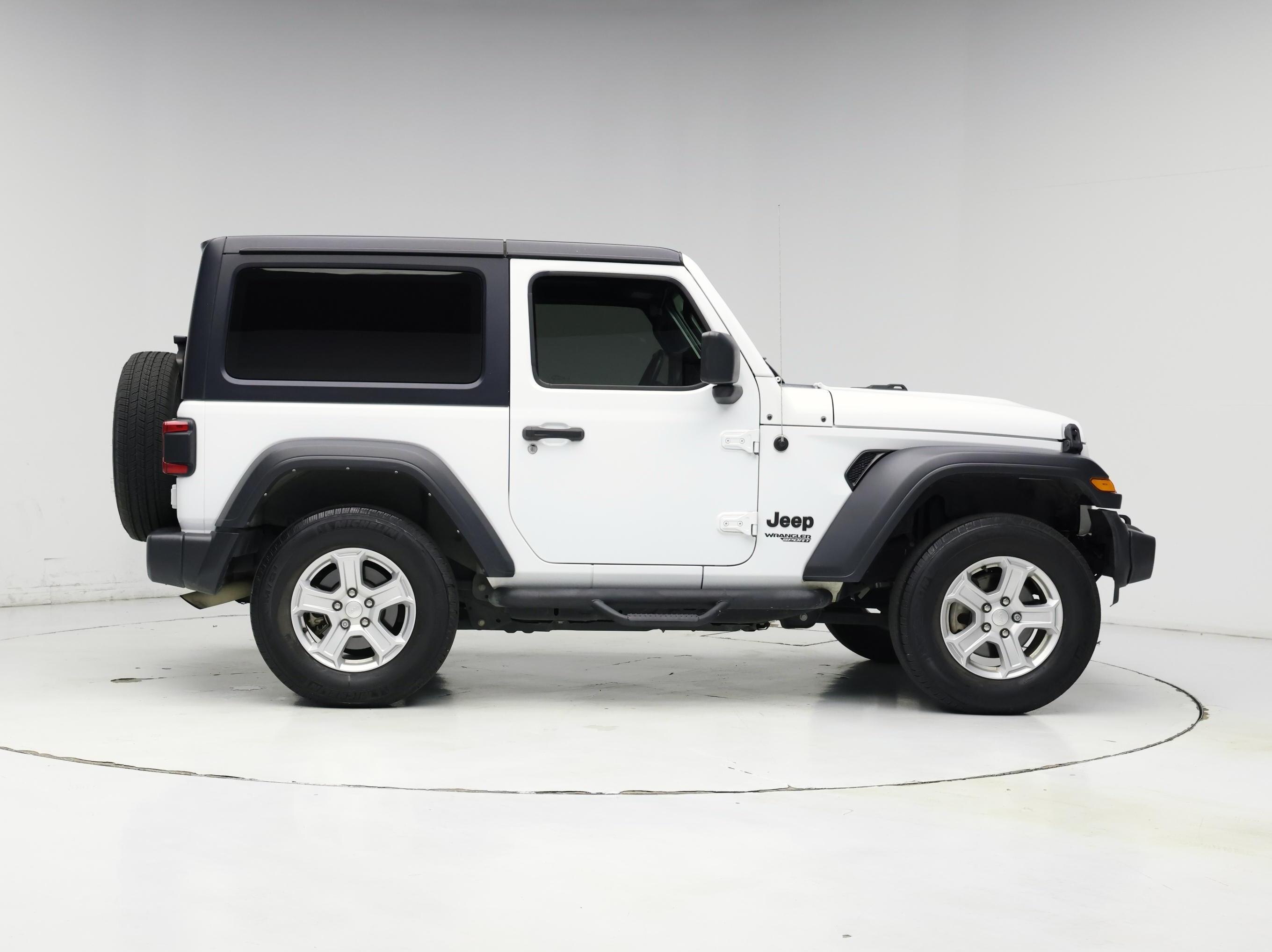 Thumbnail: 2021 Jeep Wrangler - 7