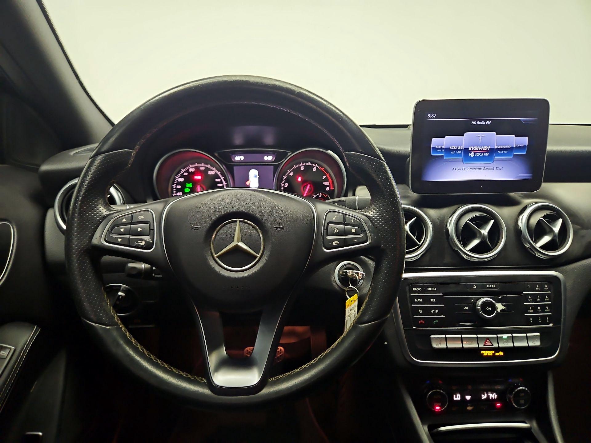 Thumbnail: 2018 Mercedes-Benz GLA - 10