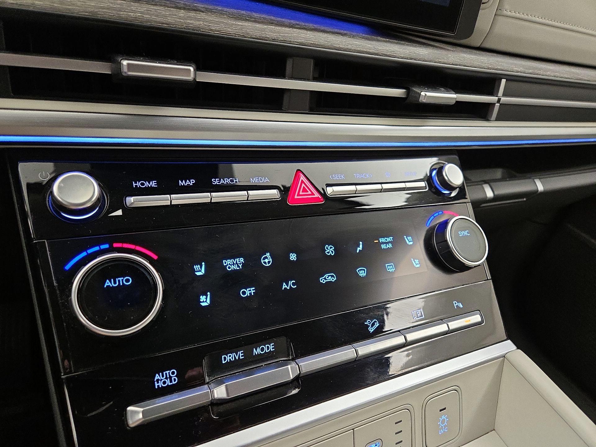 Thumbnail: 2024 Hyundai Santa Fe - 17