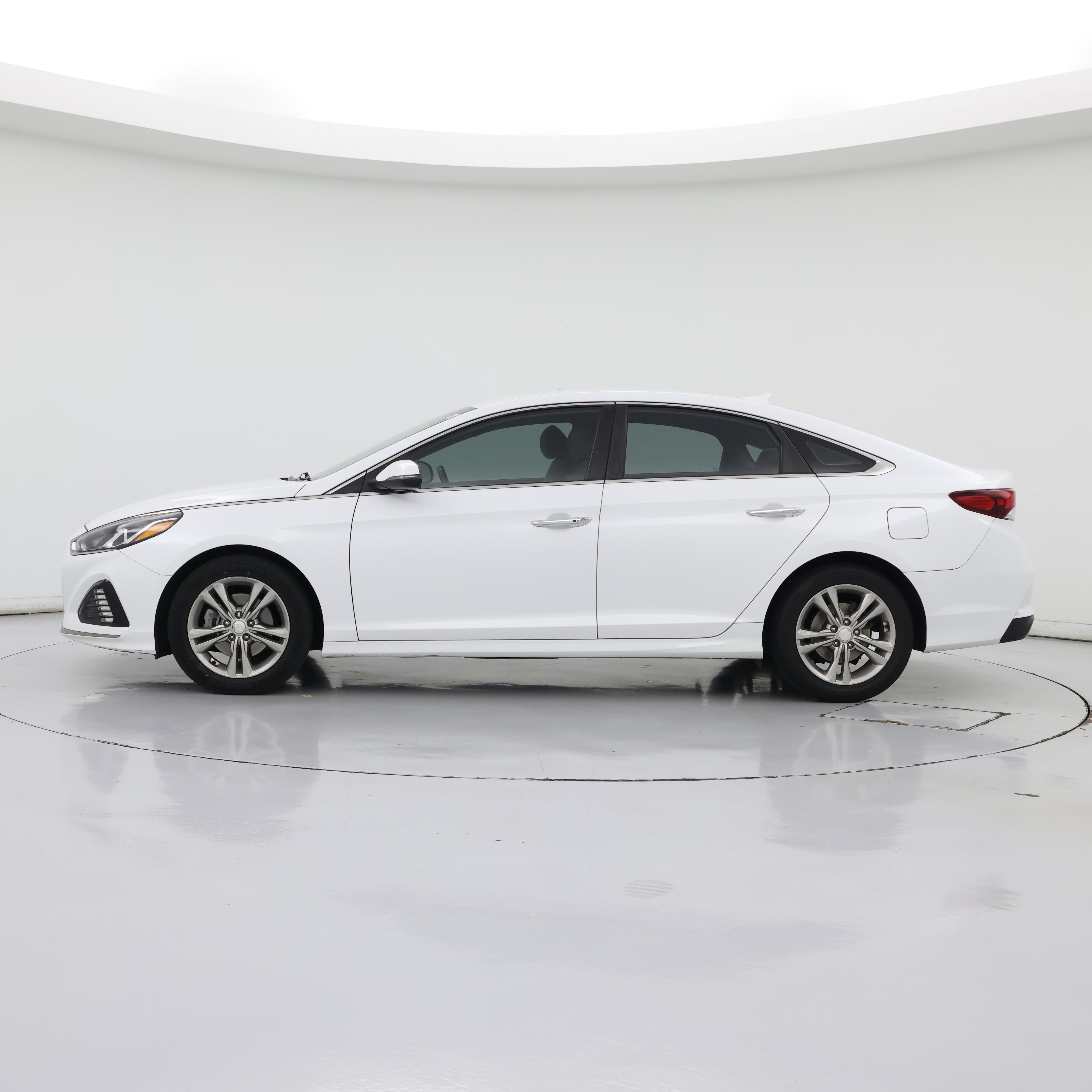 Thumbnail: 2018 Hyundai Sonata - 3