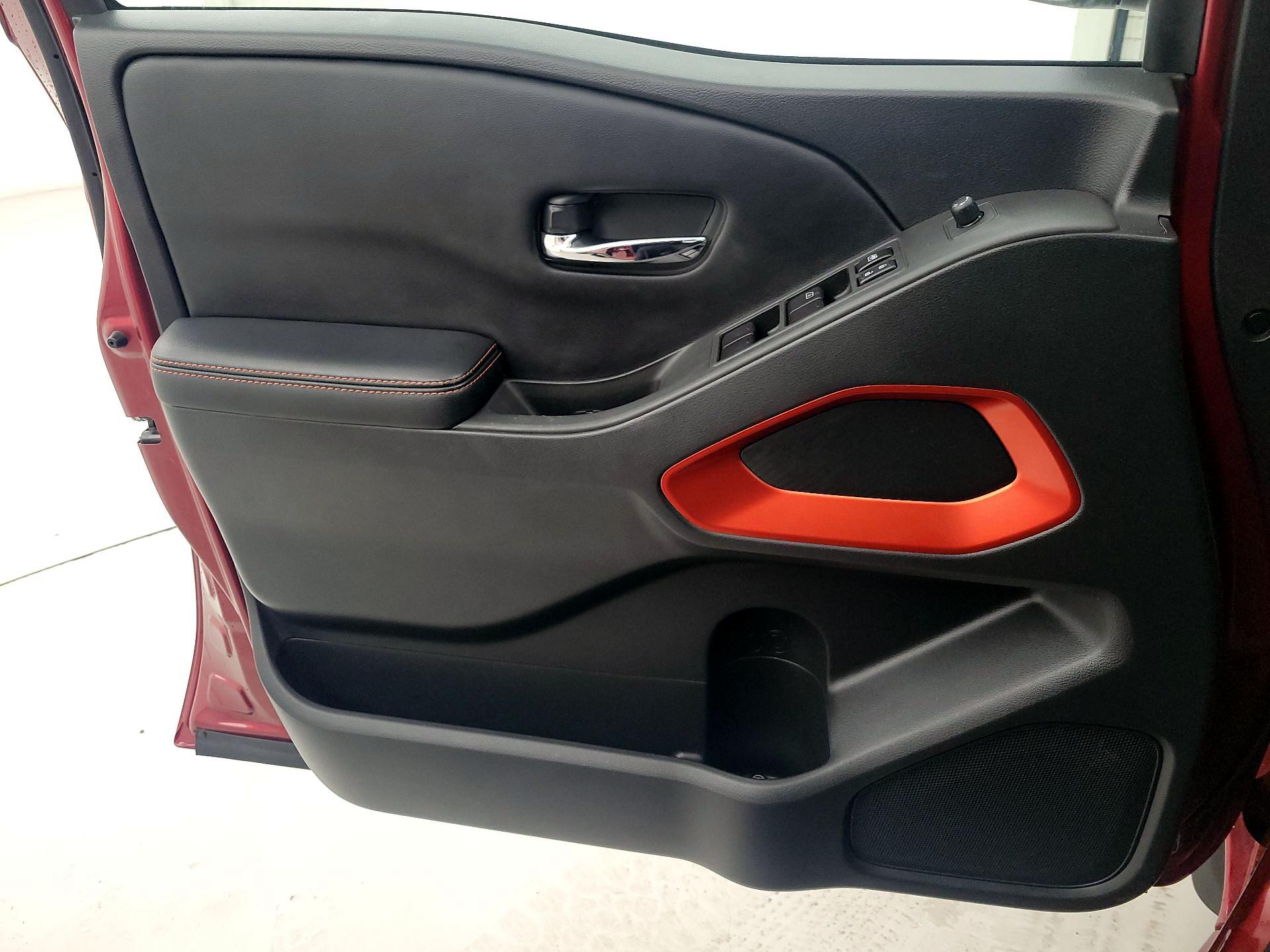 Thumbnail: 2025 Nissan Frontier - 12