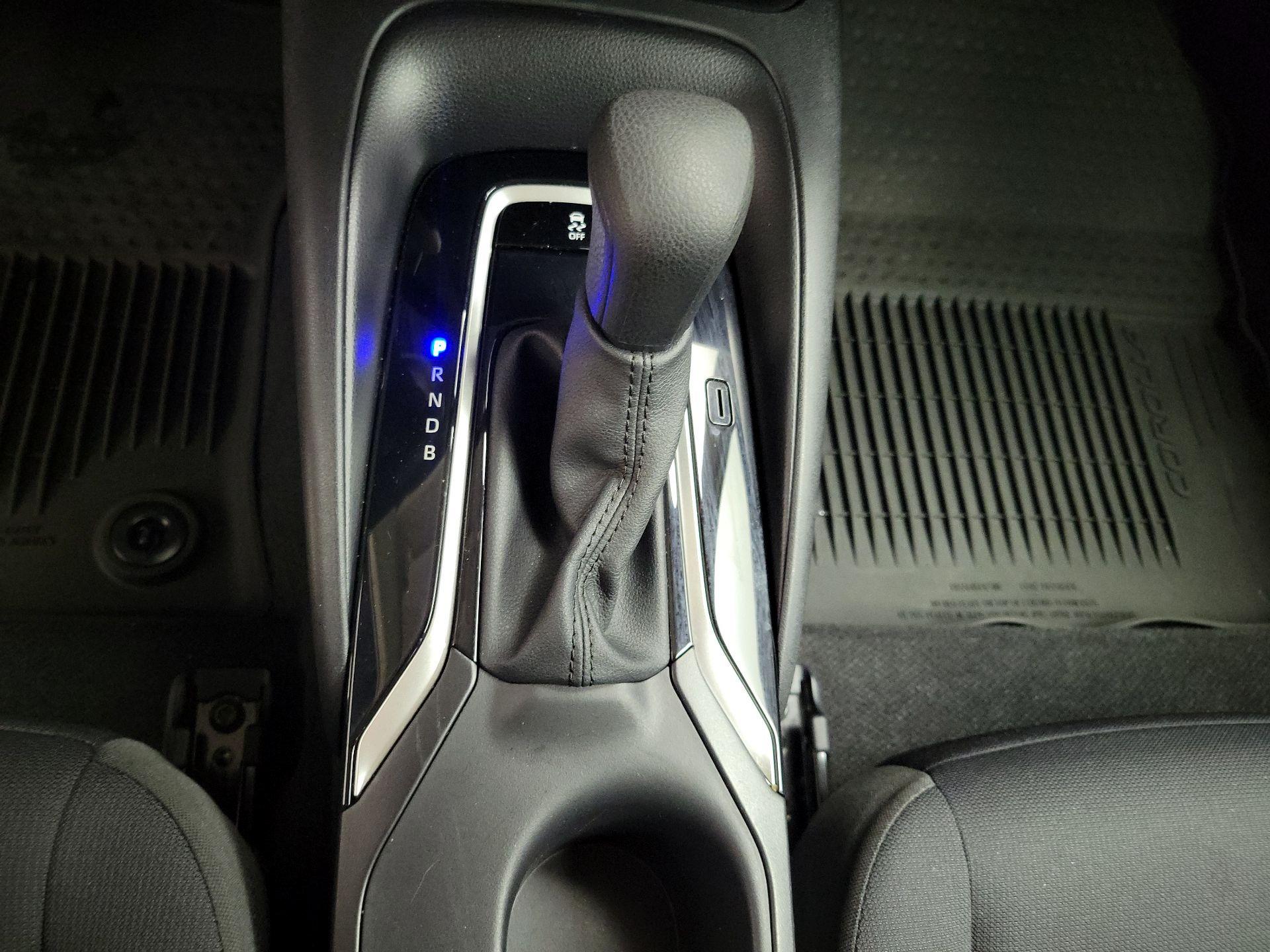 Thumbnail: 2025 Toyota Corolla - 18