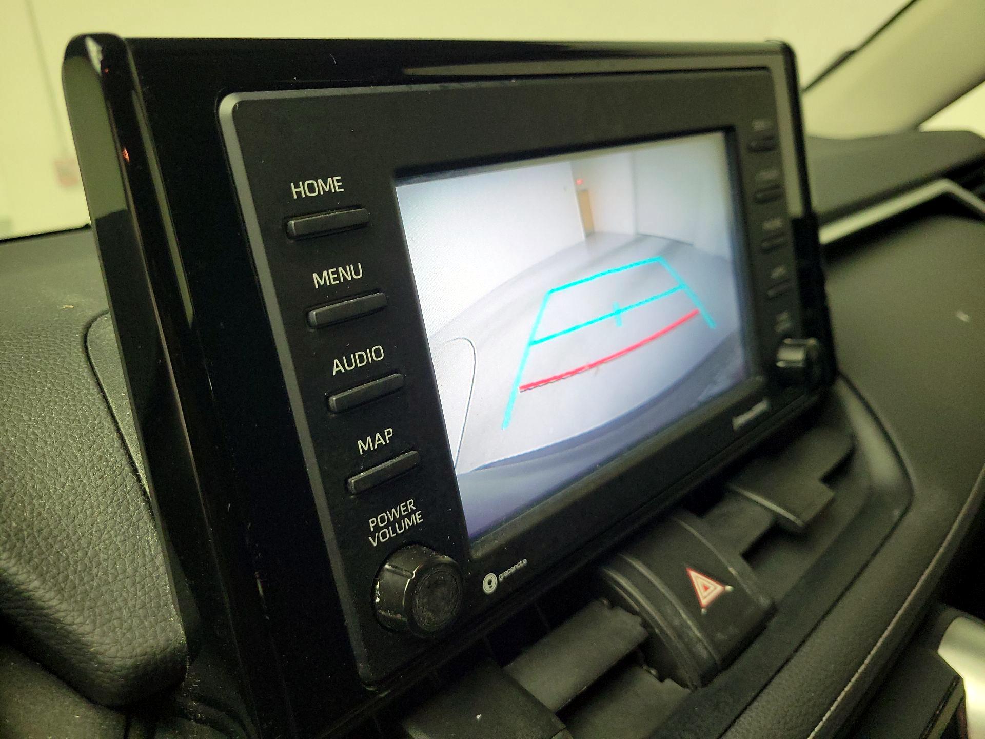 Thumbnail: 2021 Toyota RAV4 - 12