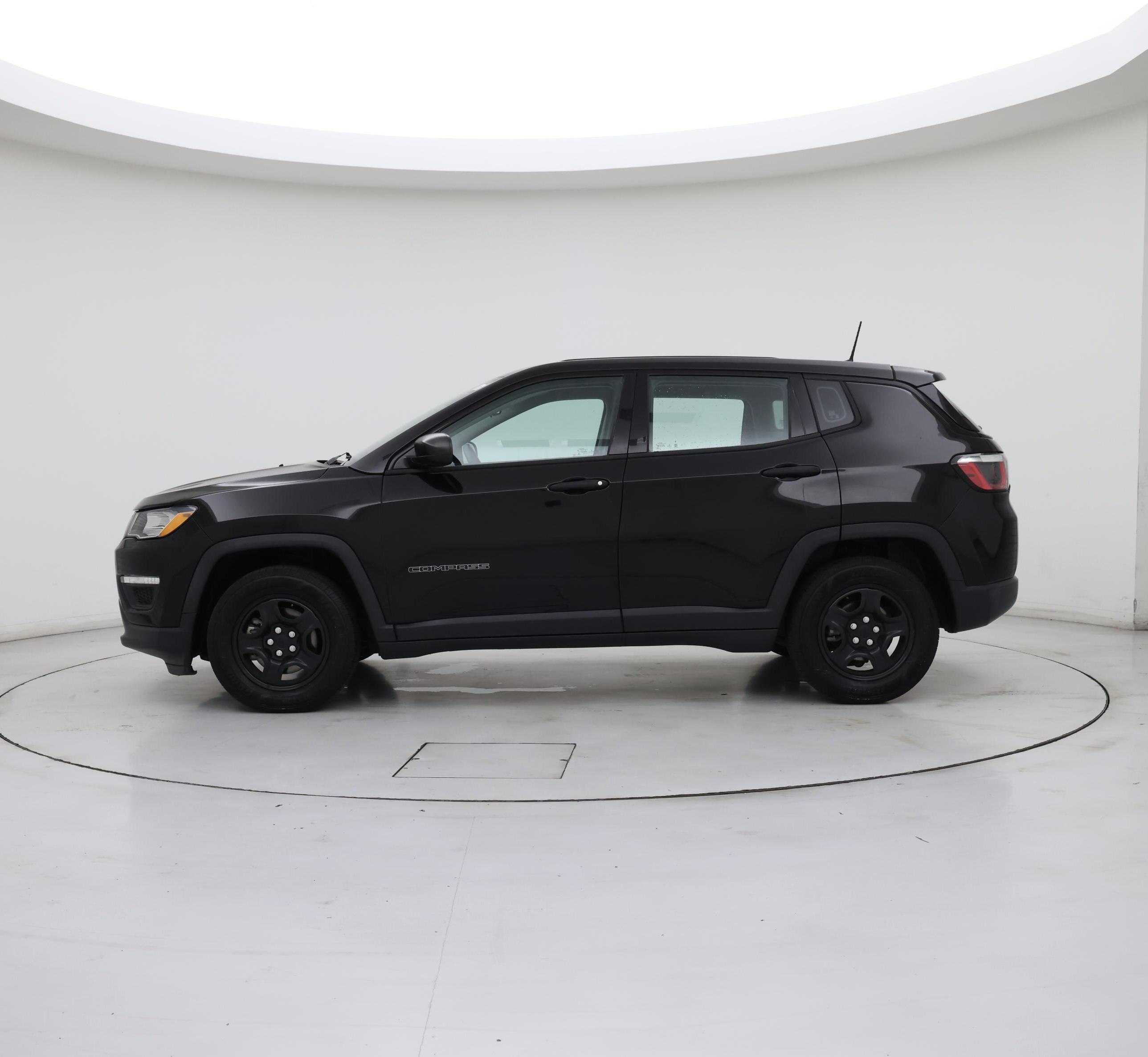 Thumbnail: 2019 Jeep Compass - 3