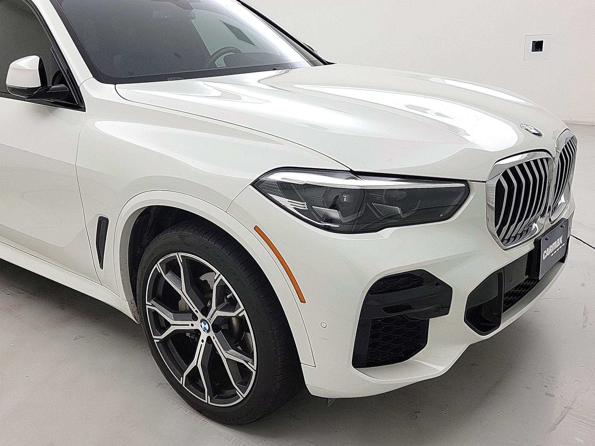 Thumbnail: 2023 BMW X5 - 1