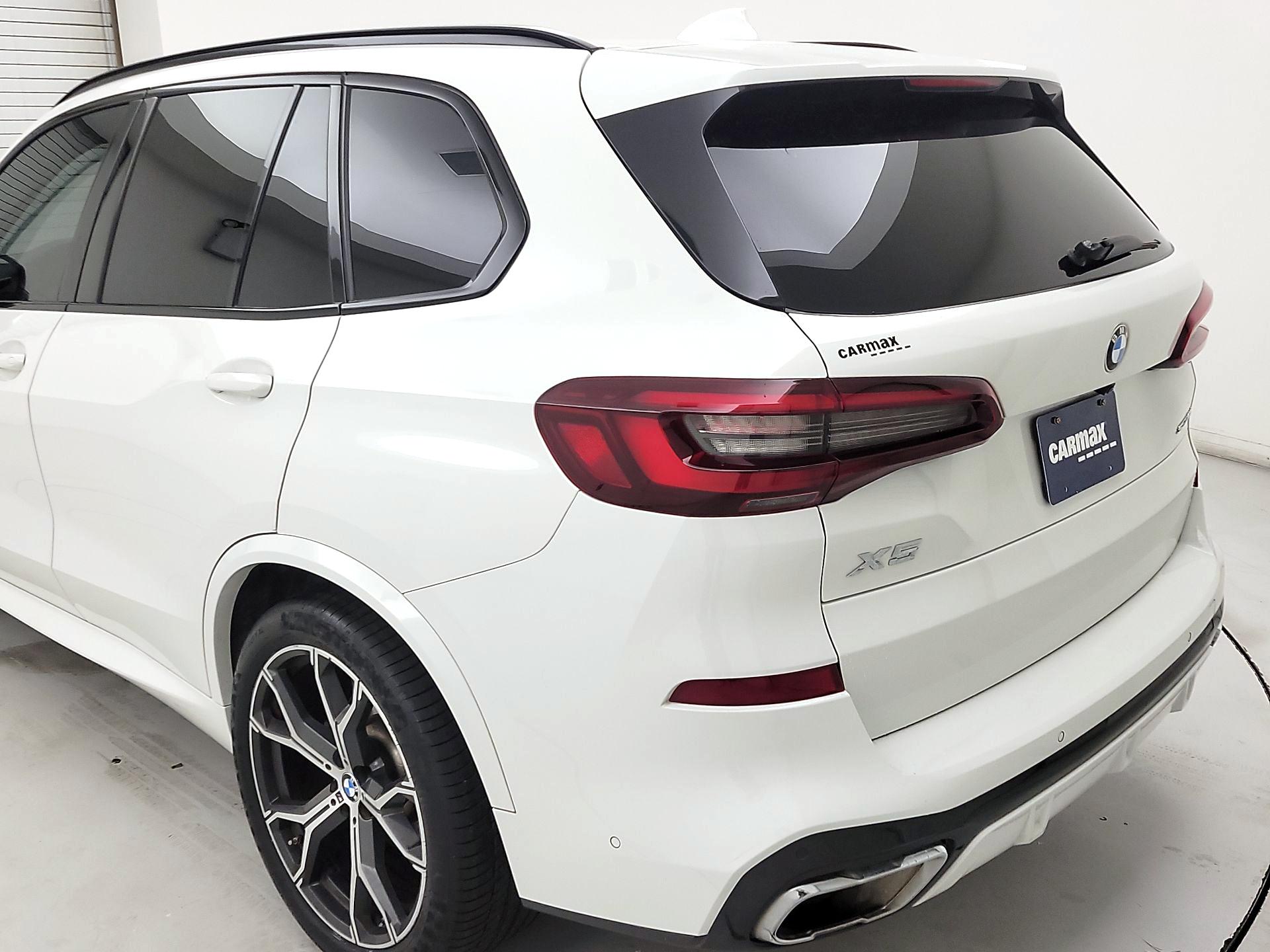 Thumbnail: 2023 BMW X5 - 7