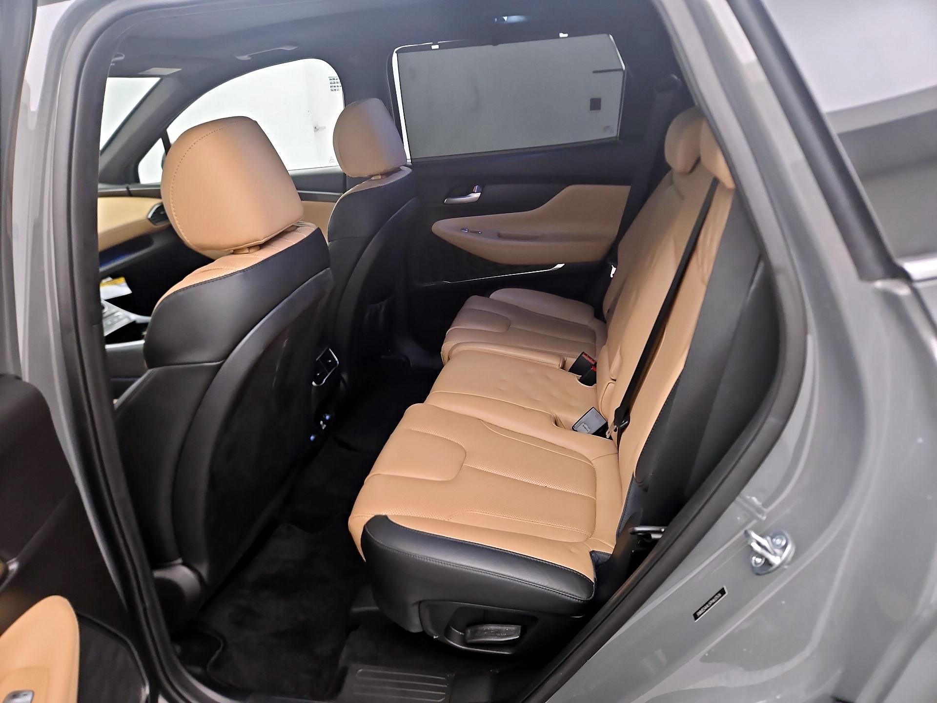 Thumbnail: 2023 Hyundai Santa Fe - 16