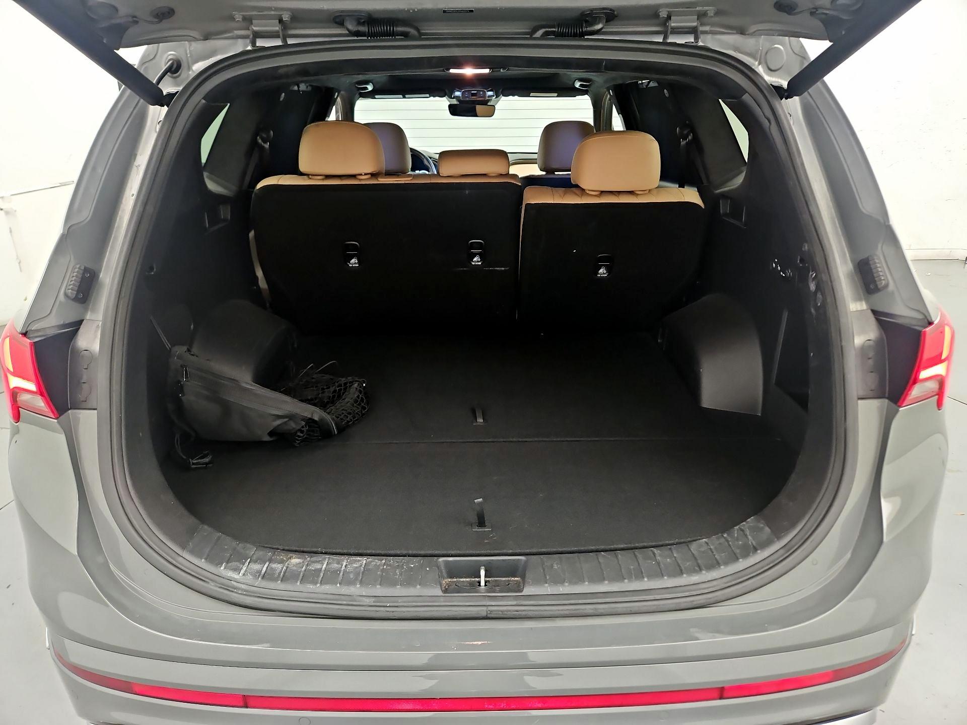 Thumbnail: 2023 Hyundai Santa Fe - 17