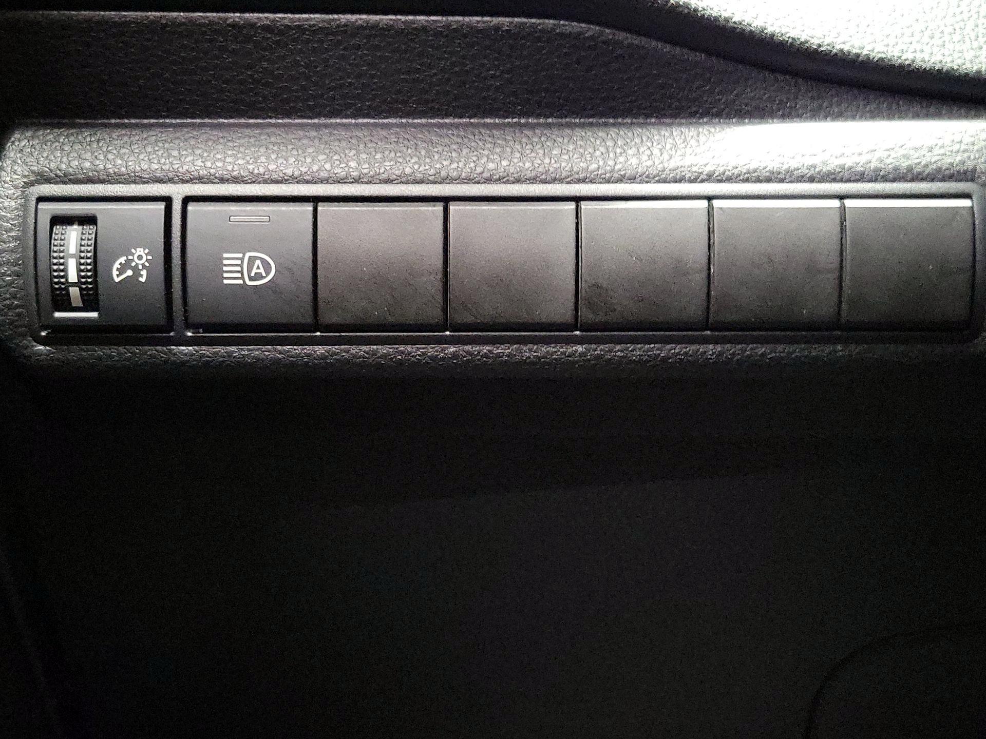 Thumbnail: 2022 Toyota Corolla - 13