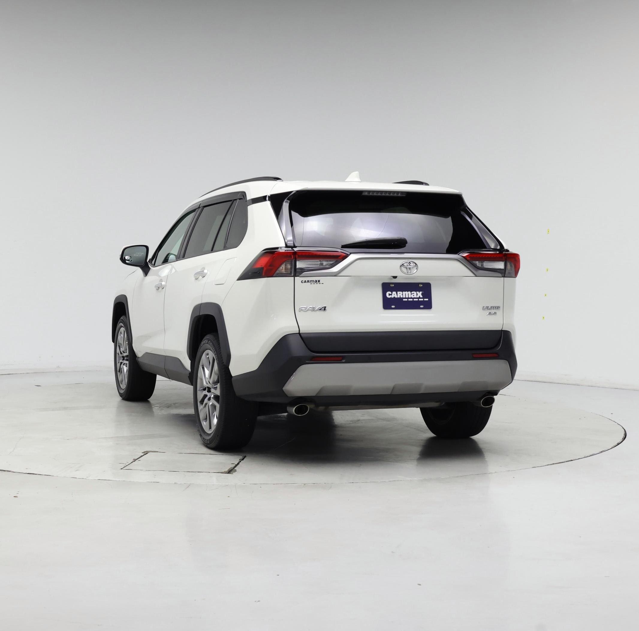 Thumbnail: 2022 Toyota RAV4 - 6