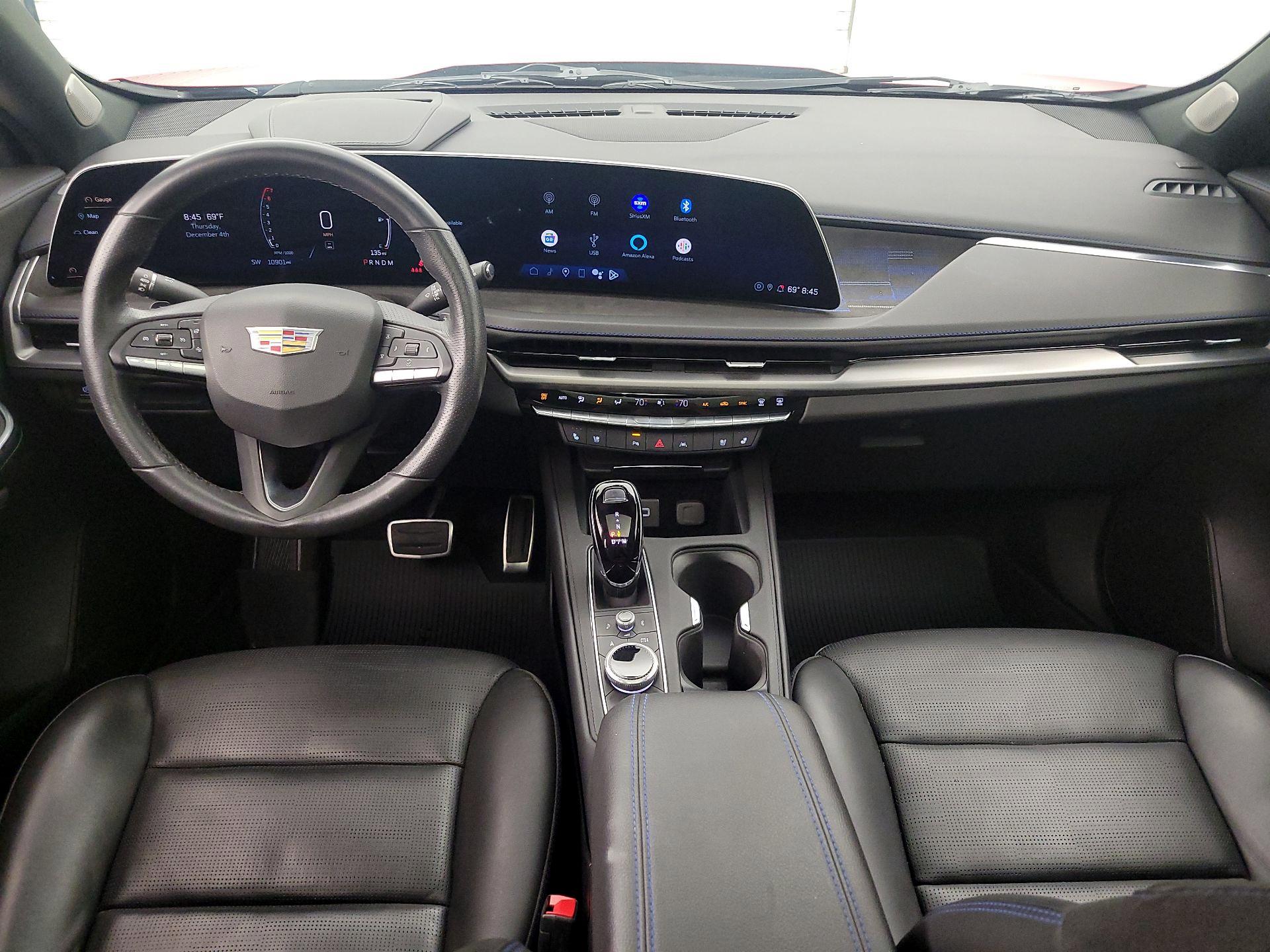 Thumbnail: 2024 Cadillac XT4 - 9