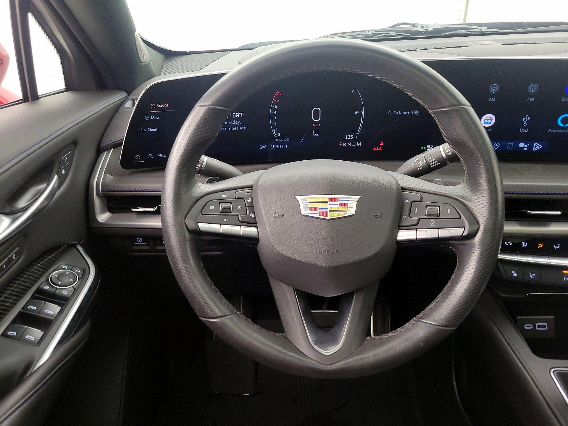 Thumbnail: 2024 Cadillac XT4 - 10