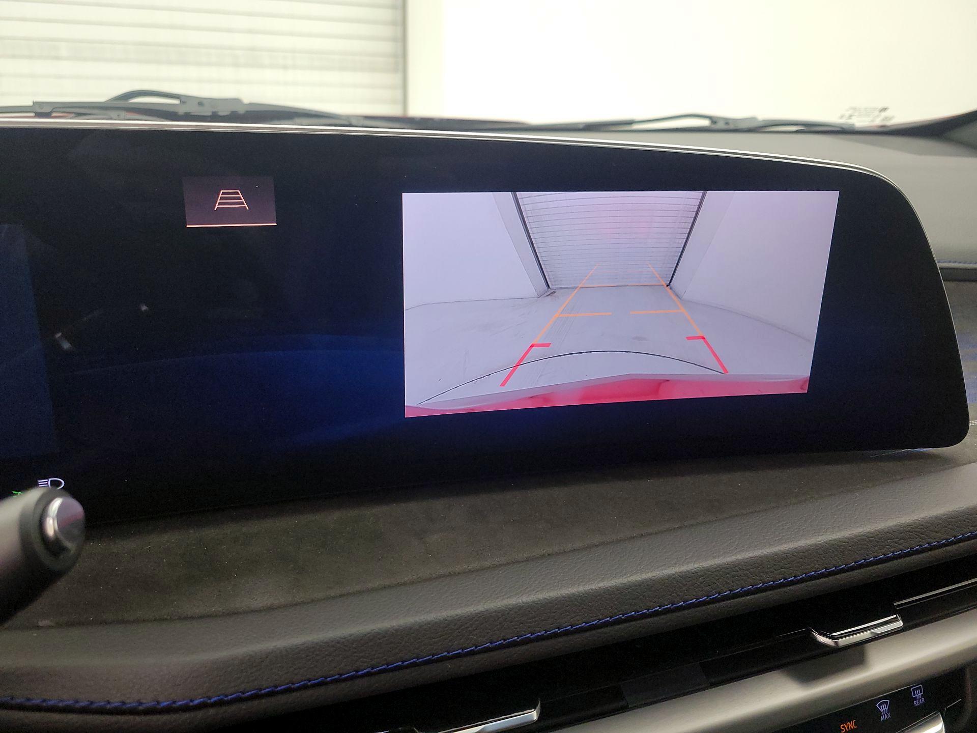 Thumbnail: 2024 Cadillac XT4 - 14