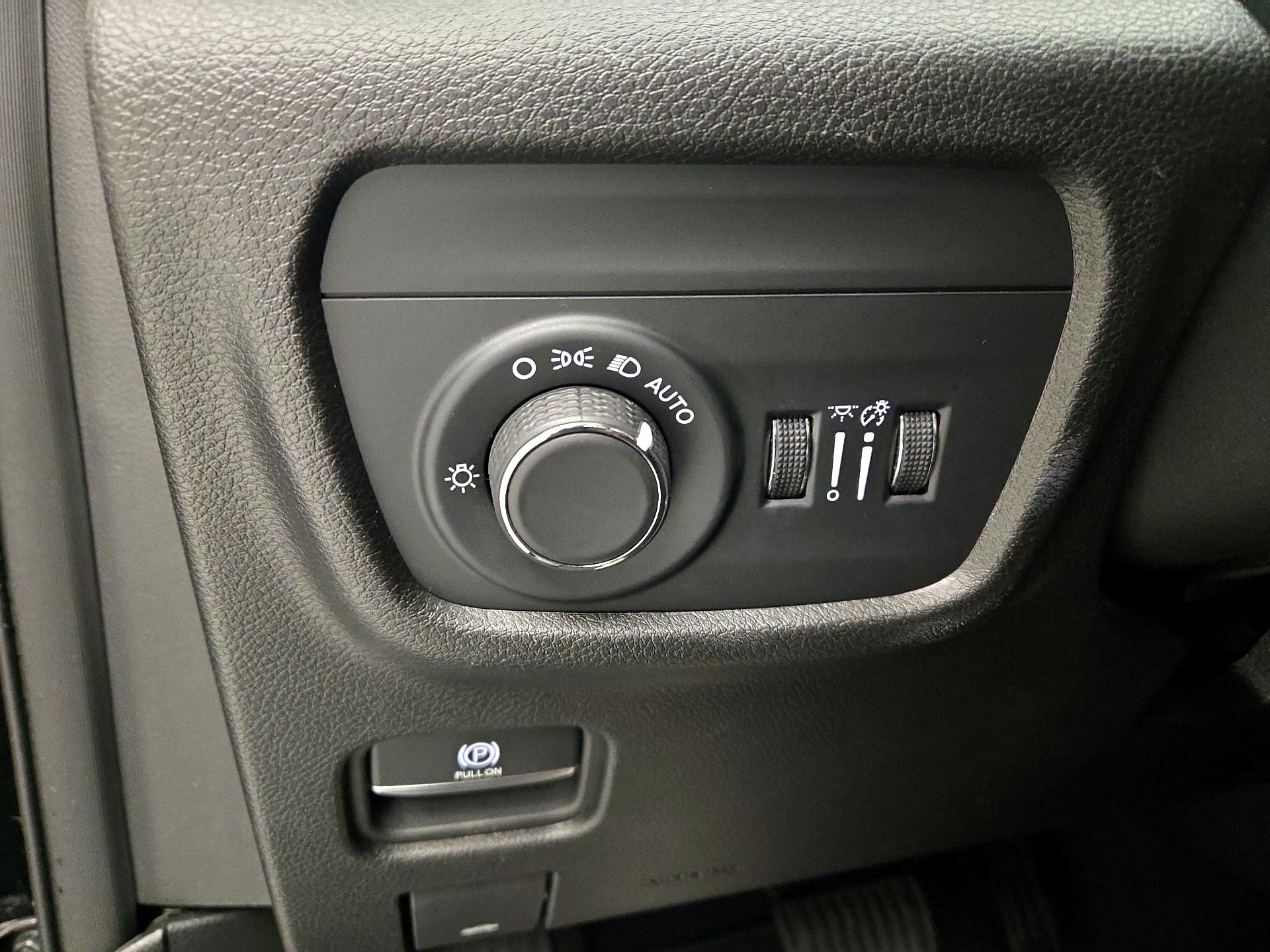 Thumbnail: 2023 Jeep Grand Cherokee - 13