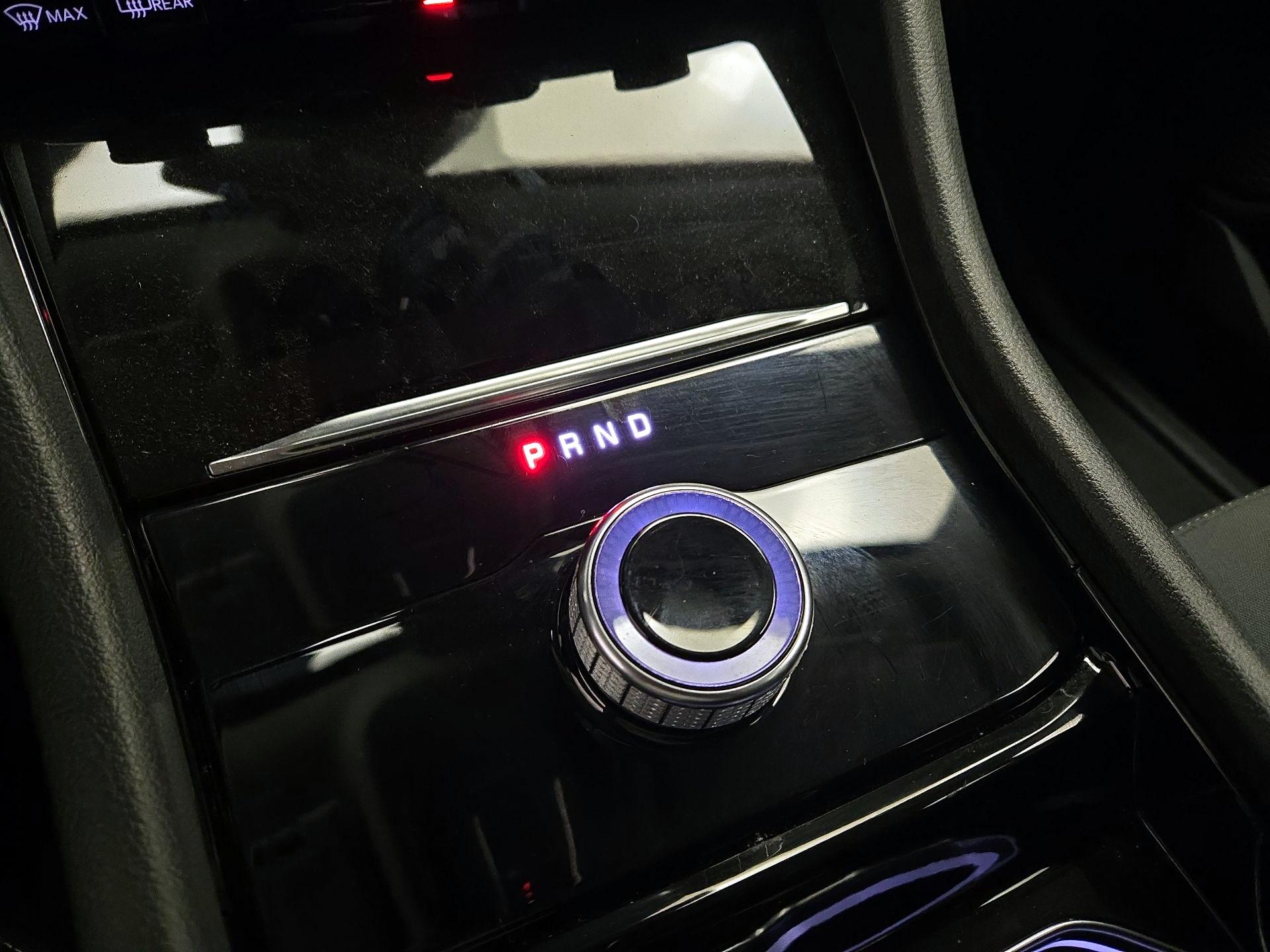 Thumbnail: 2023 Jeep Grand Cherokee - 17