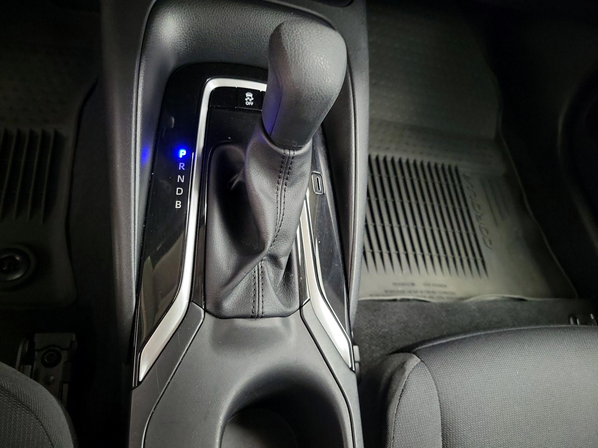 Thumbnail: 2025 Toyota Corolla - 18