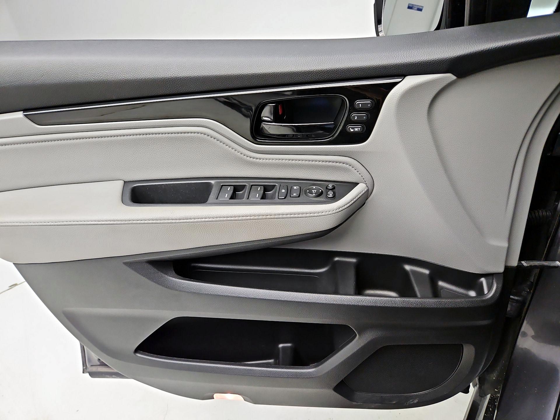 Thumbnail: 2020 Honda Odyssey - 12