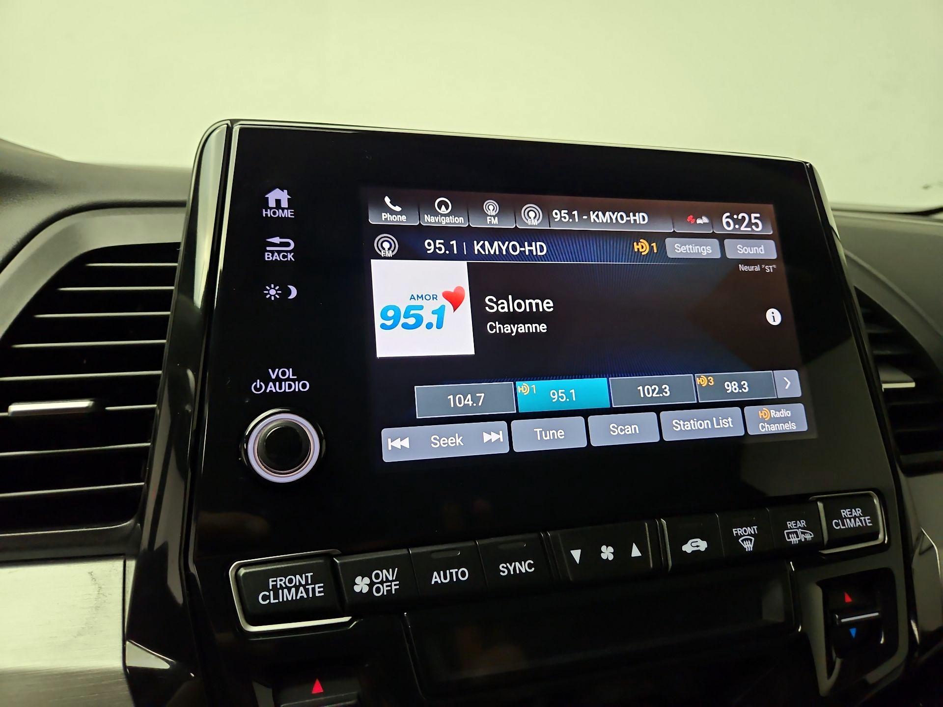 Thumbnail: 2020 Honda Odyssey - 16