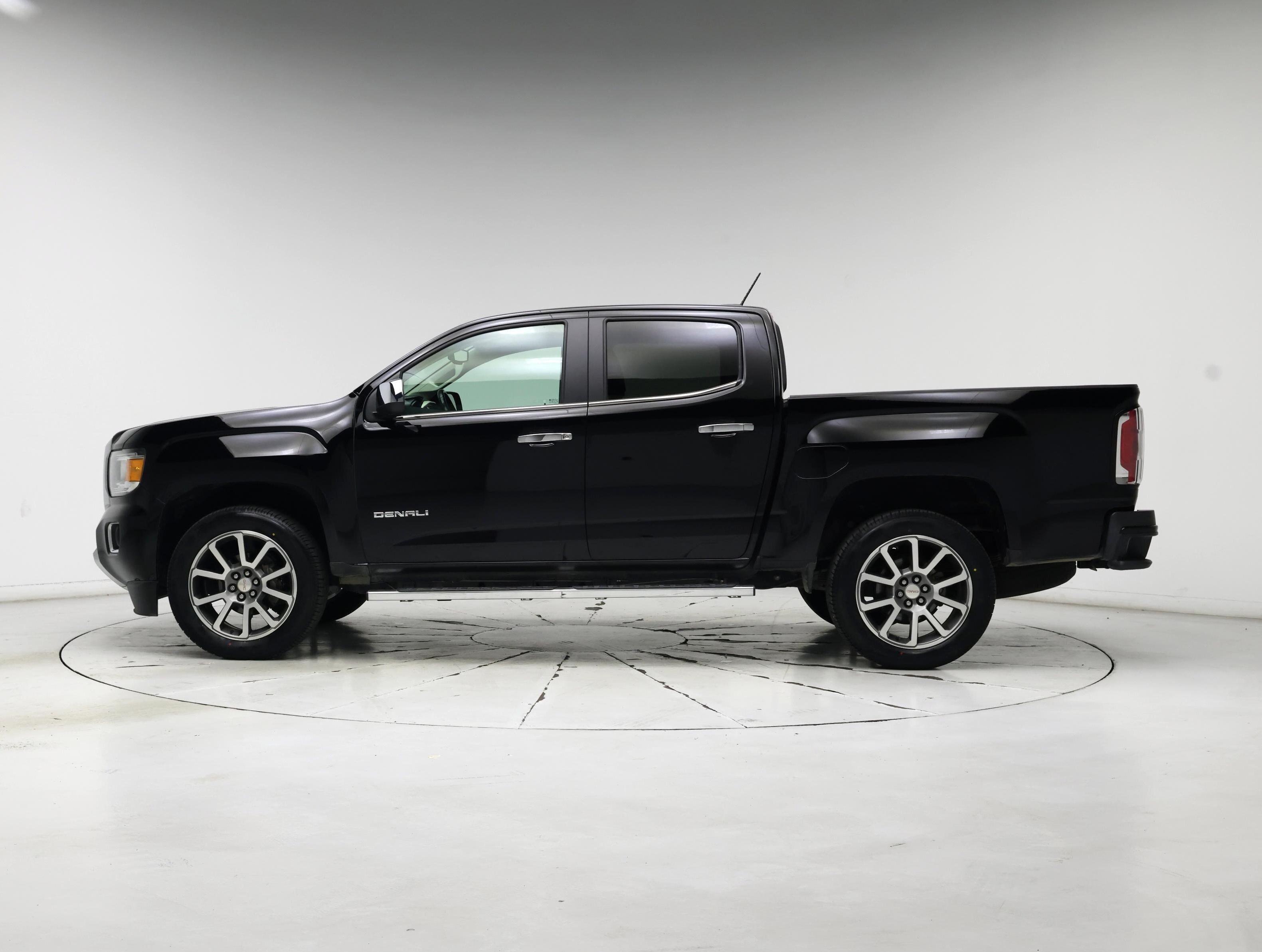 Thumbnail: 2020 GMC Canyon - 3