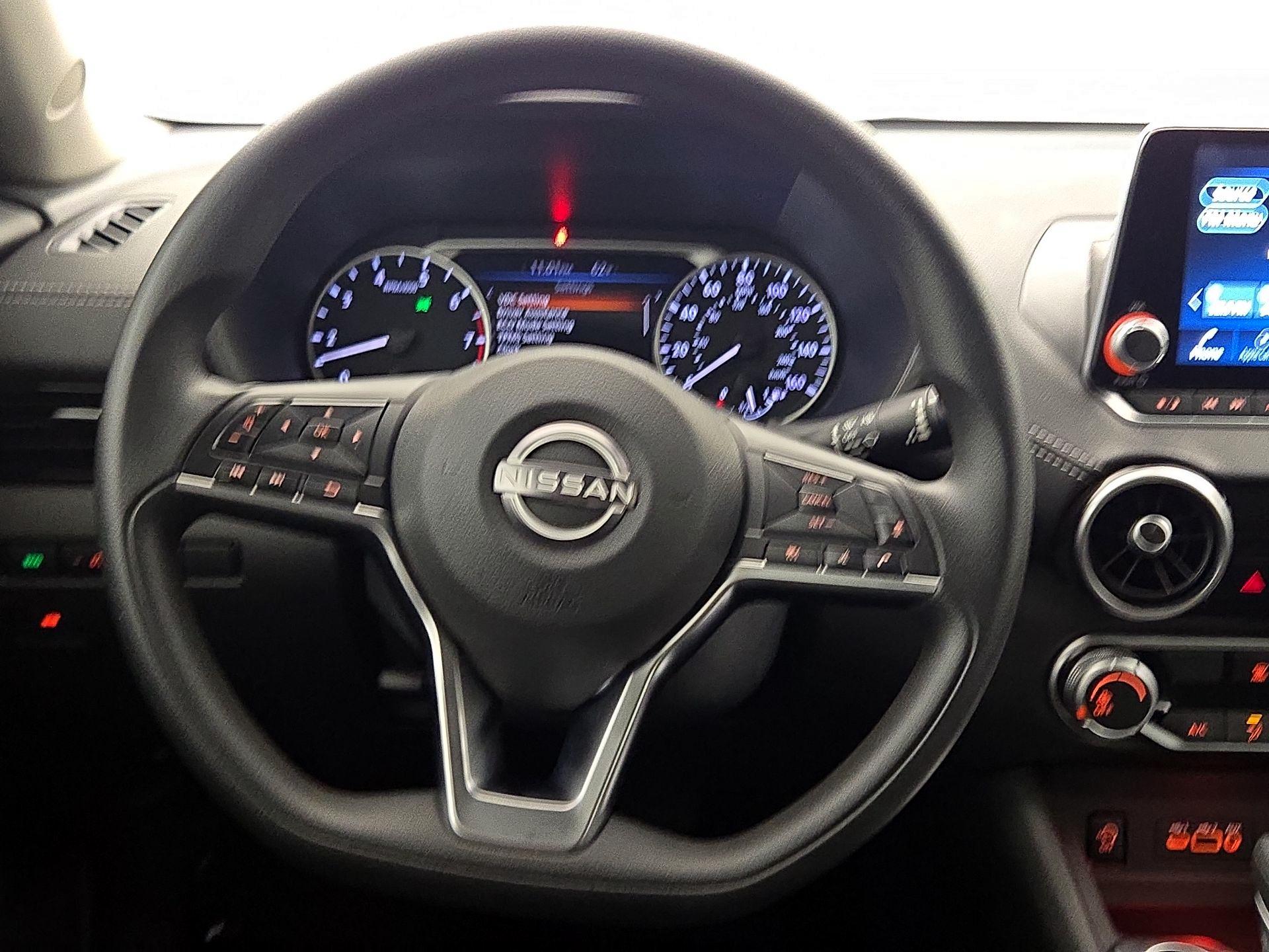 Thumbnail: 2024 Nissan Sentra - 10