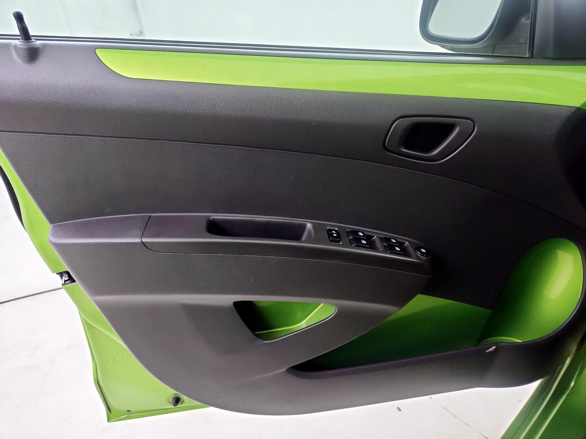 Thumbnail: 2015 Chevrolet Spark - 10