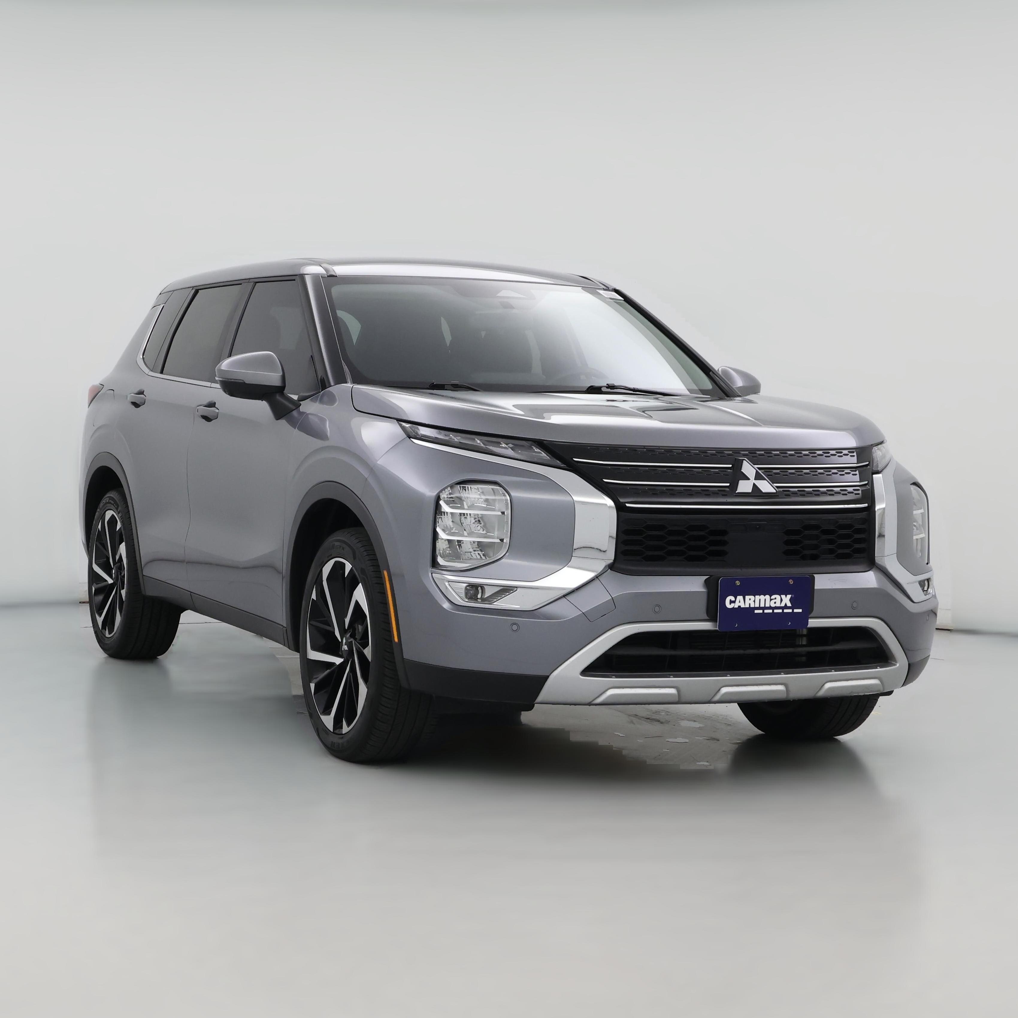 Thumbnail: 2024 Mitsubishi Outlander - 1