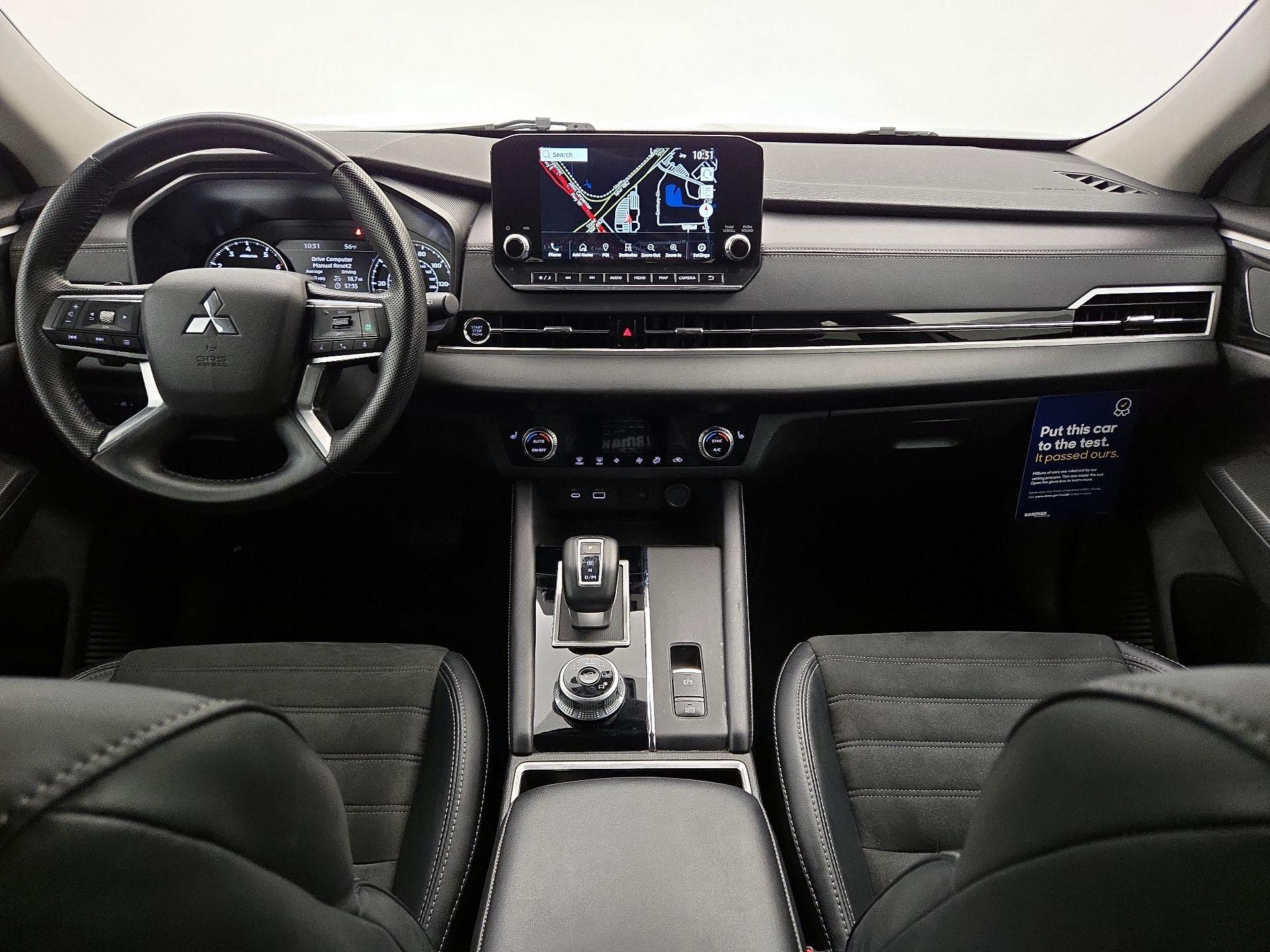 Thumbnail: 2024 Mitsubishi Outlander - 9