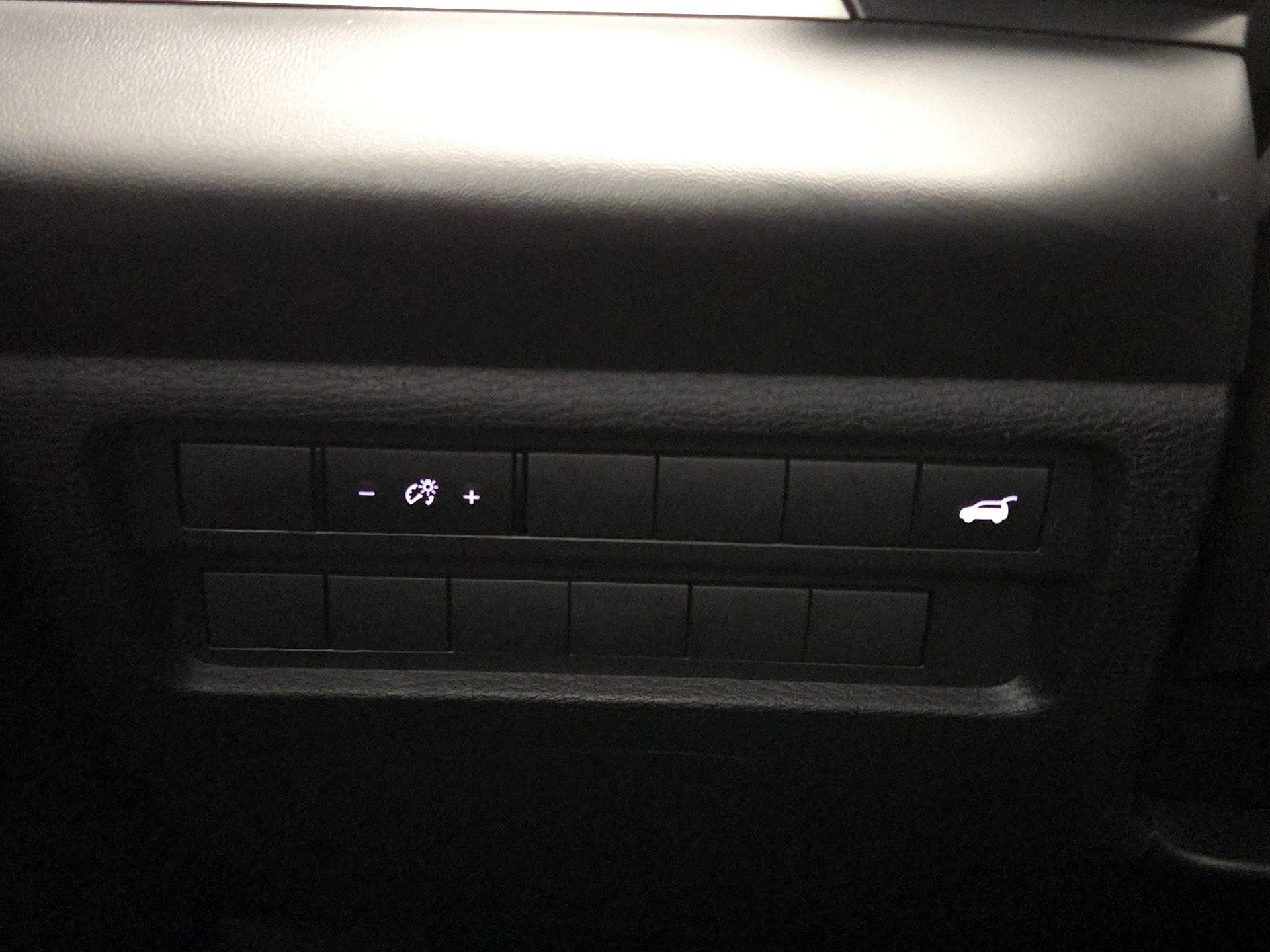 Thumbnail: 2024 Mitsubishi Outlander - 13