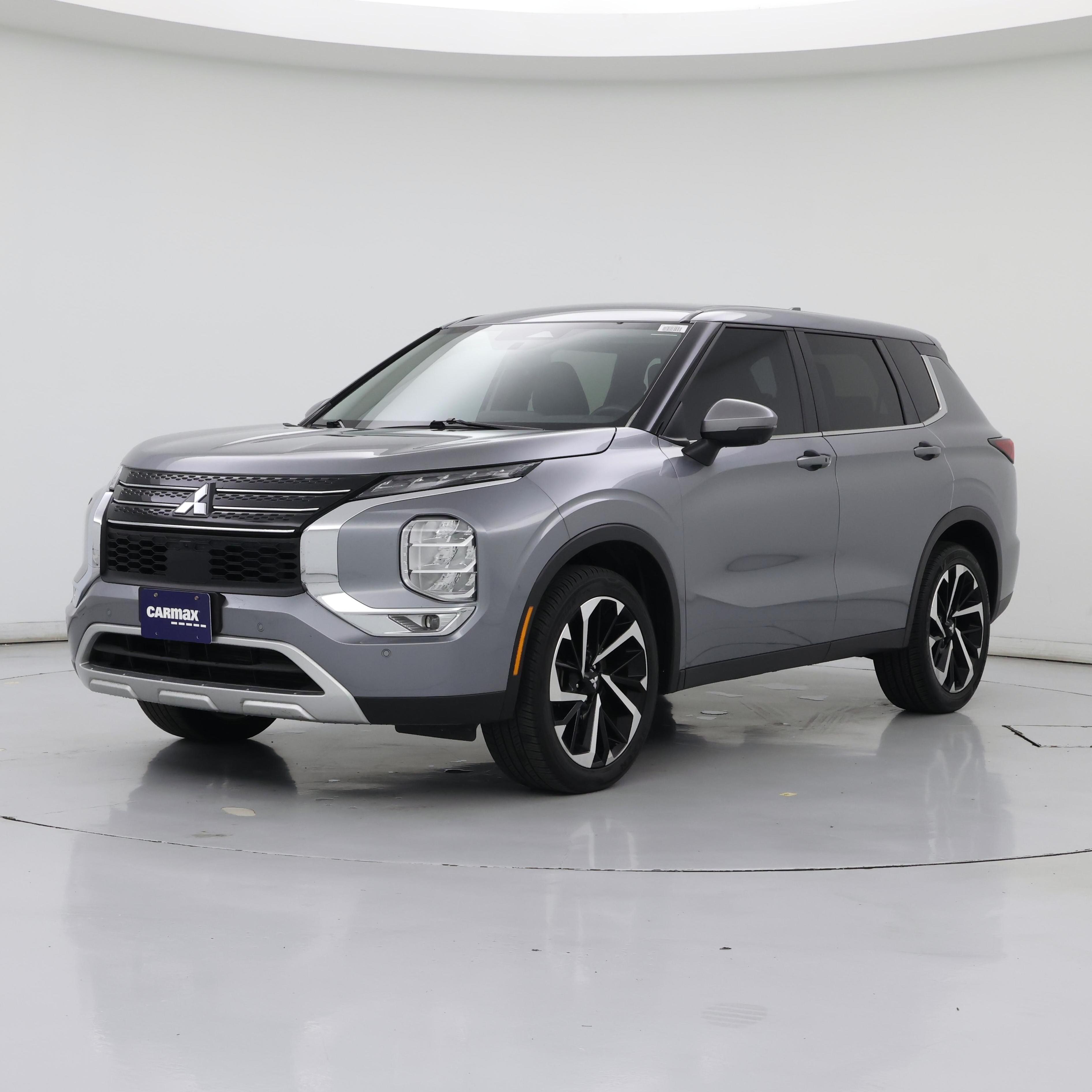 Thumbnail: 2024 Mitsubishi Outlander - 4