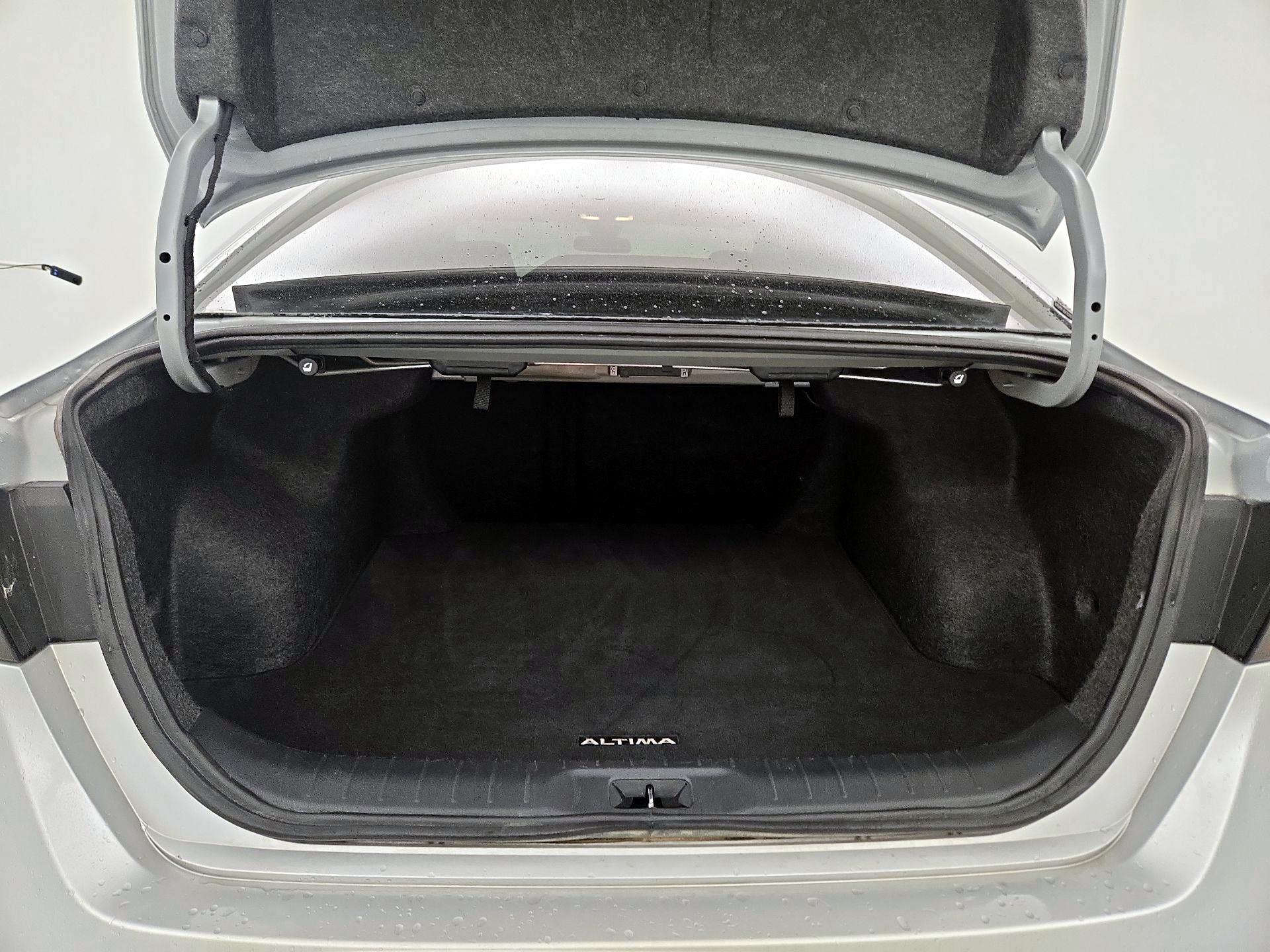 Thumbnail: 2024 Nissan Altima - 20